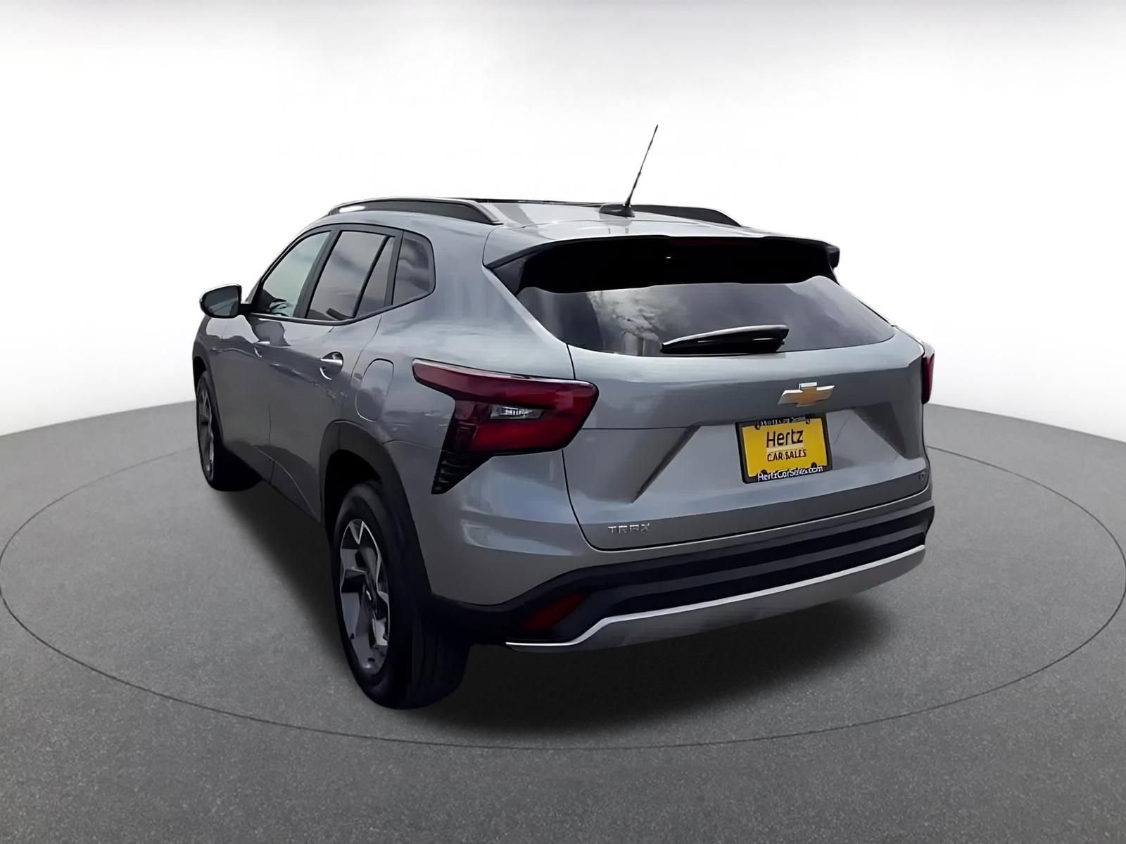 Thumbnail: 2025 Chevrolet Trax - 11