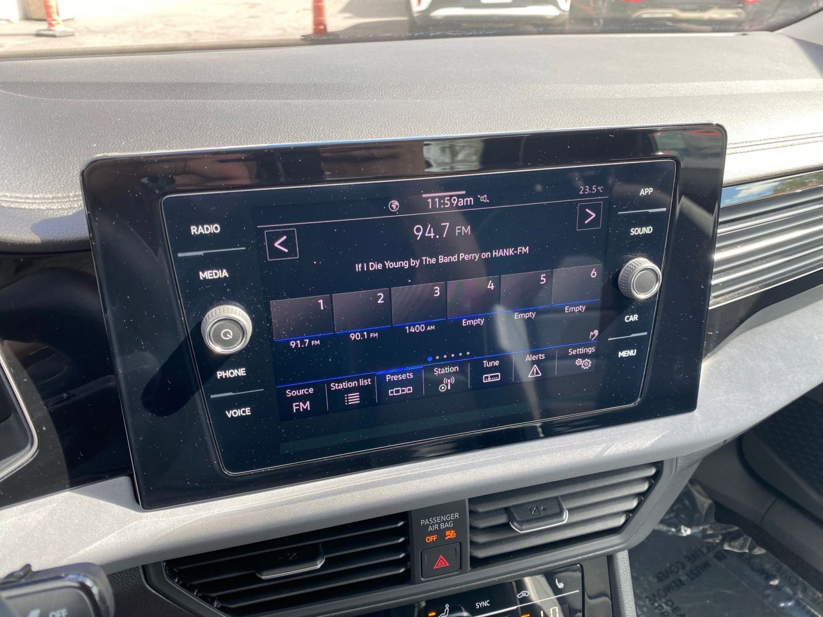 Thumbnail: 2025 Volkswagen Jetta - 18