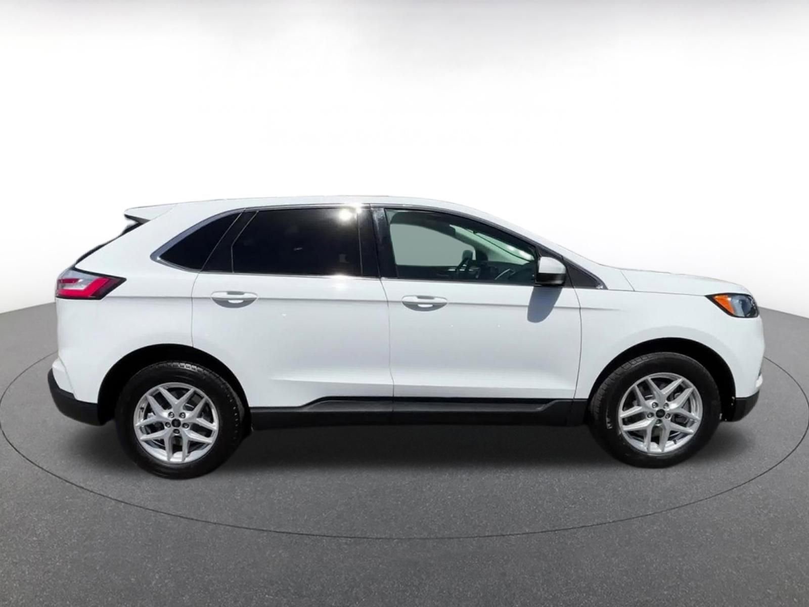 Thumbnail: 2024 Ford Edge - 16