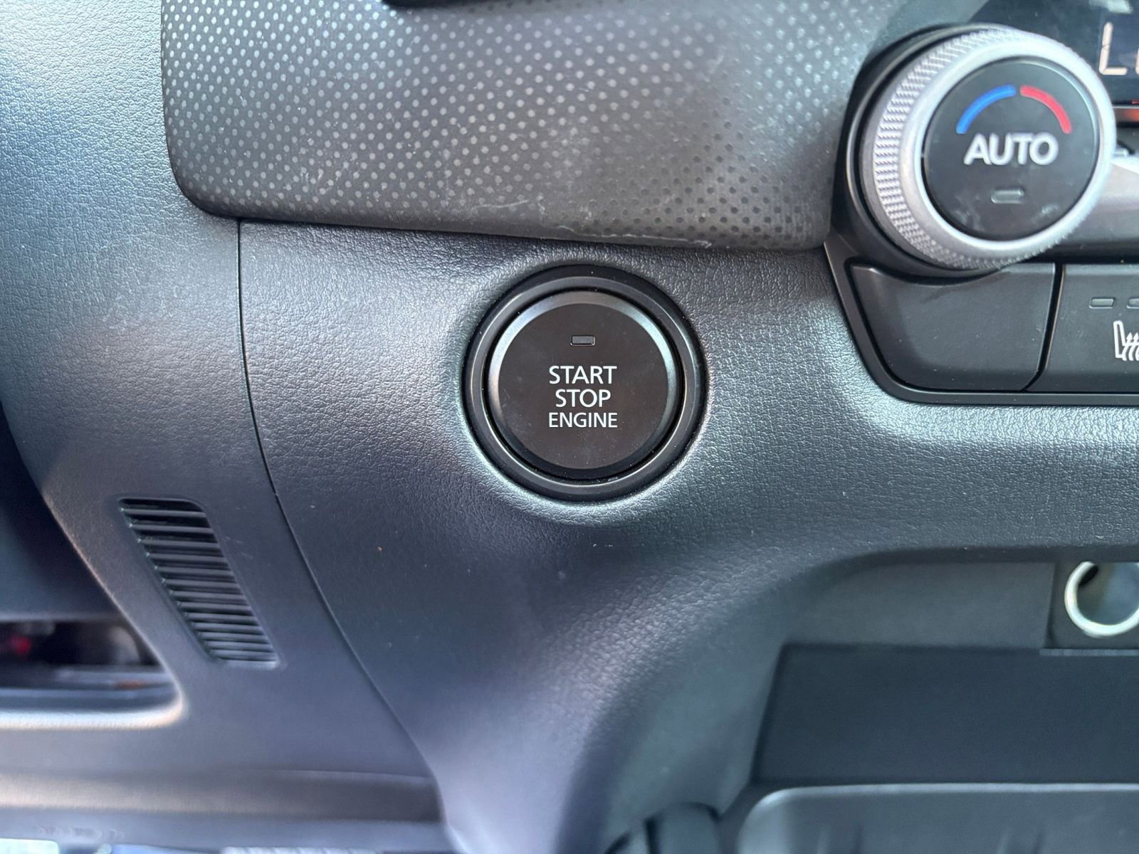 Thumbnail: 2025 Mazda CX-50 - 27