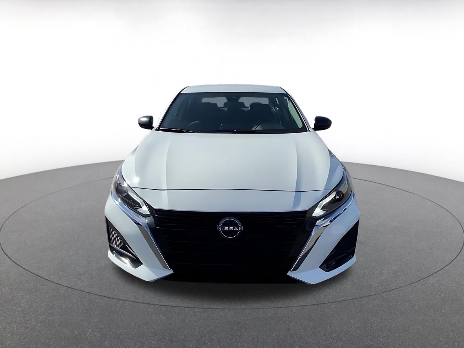 Thumbnail: 2025 Nissan Altima - 4