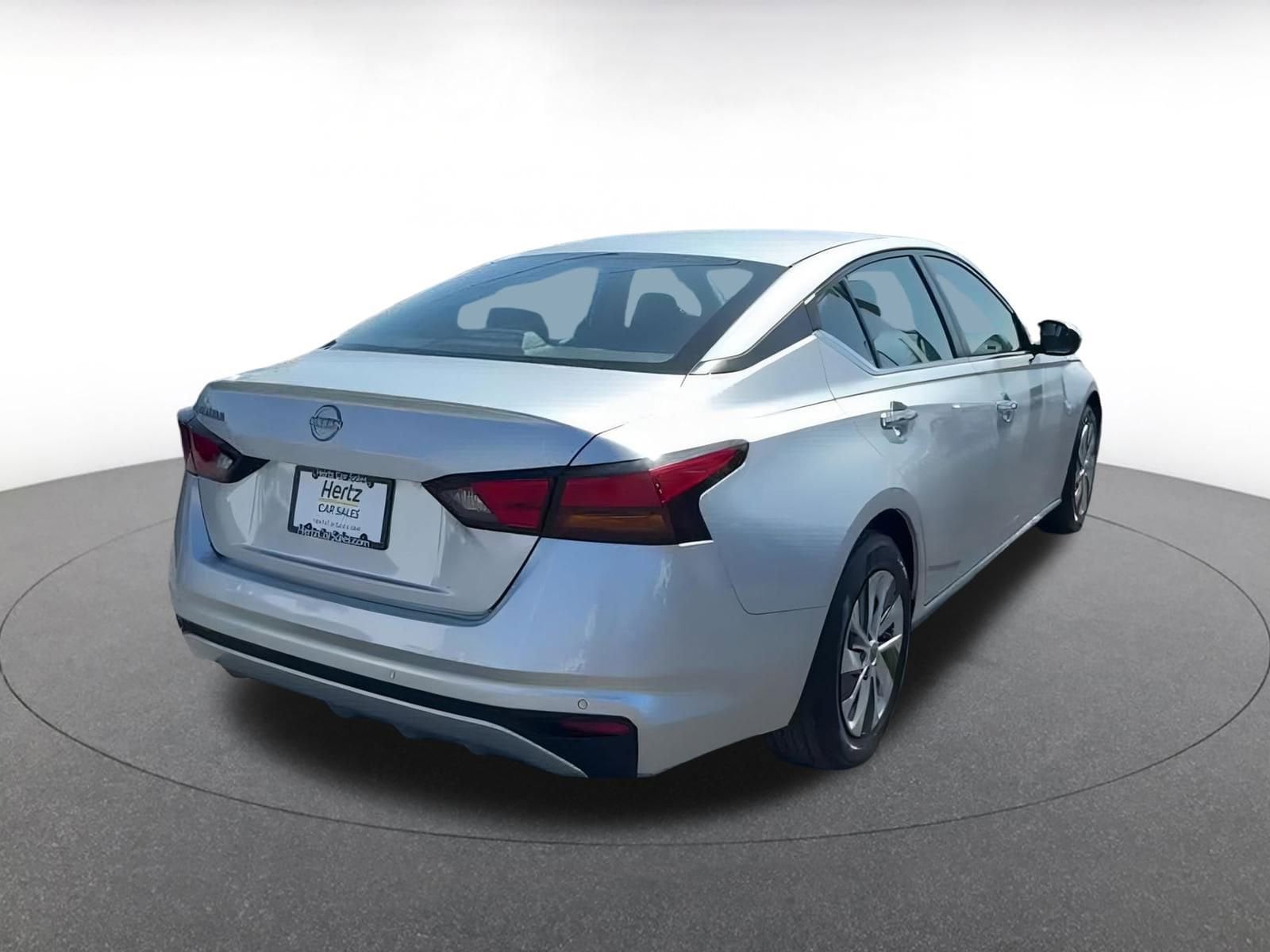 Thumbnail: 2023 Nissan Altima - 13