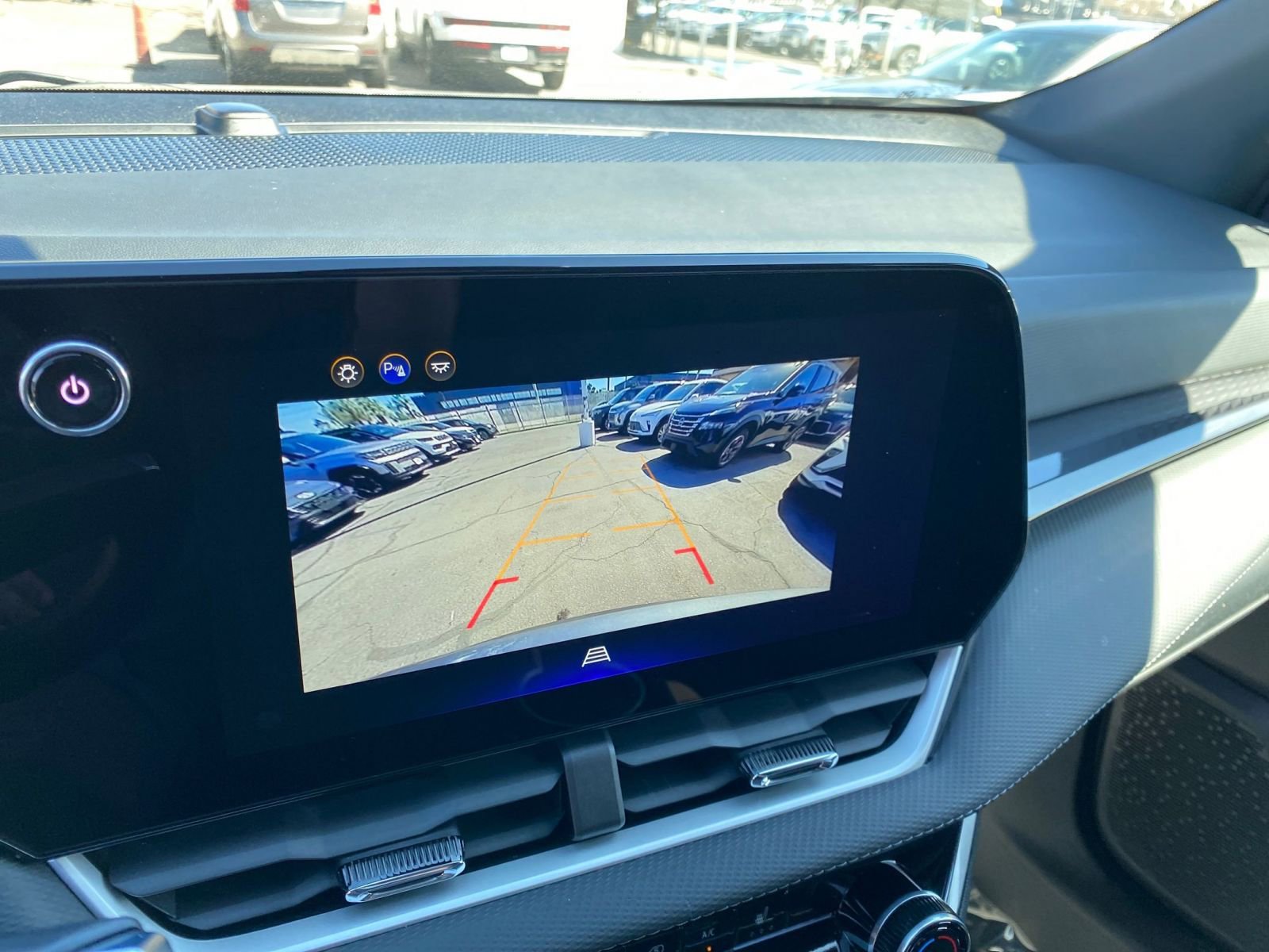 Thumbnail: 2025 Chevrolet Equinox - 23