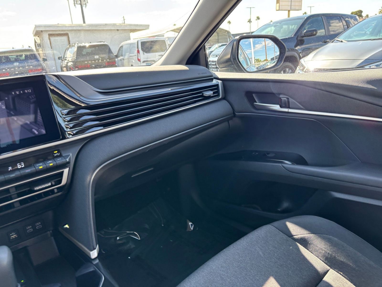Thumbnail: 2025 Toyota Camry - 34
