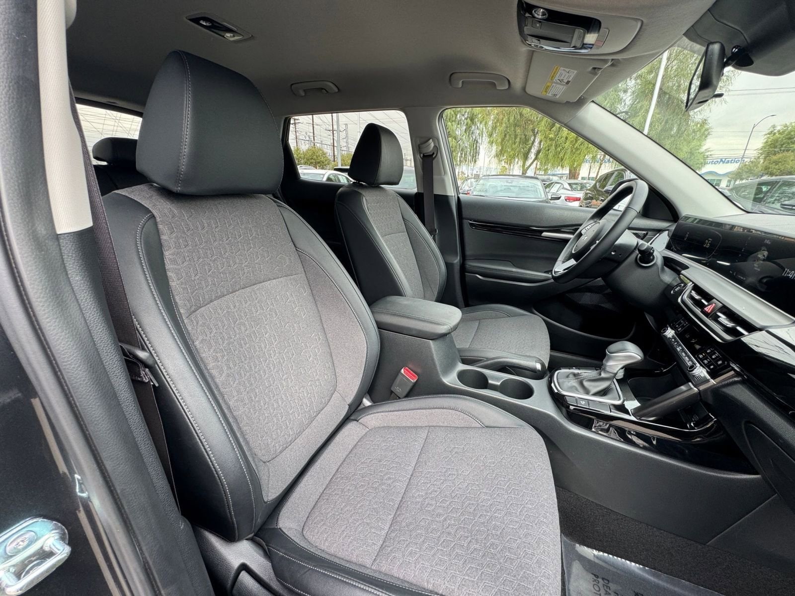 Thumbnail: 2025 Kia Seltos - 34