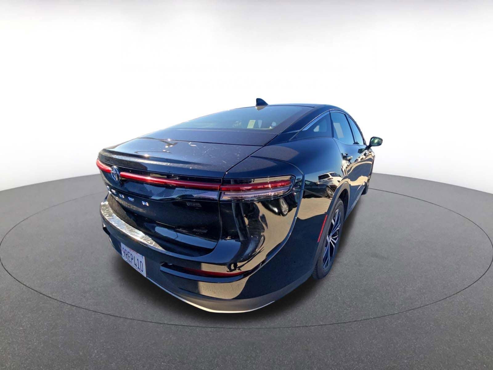 Thumbnail: 2025 Toyota Crown - 9