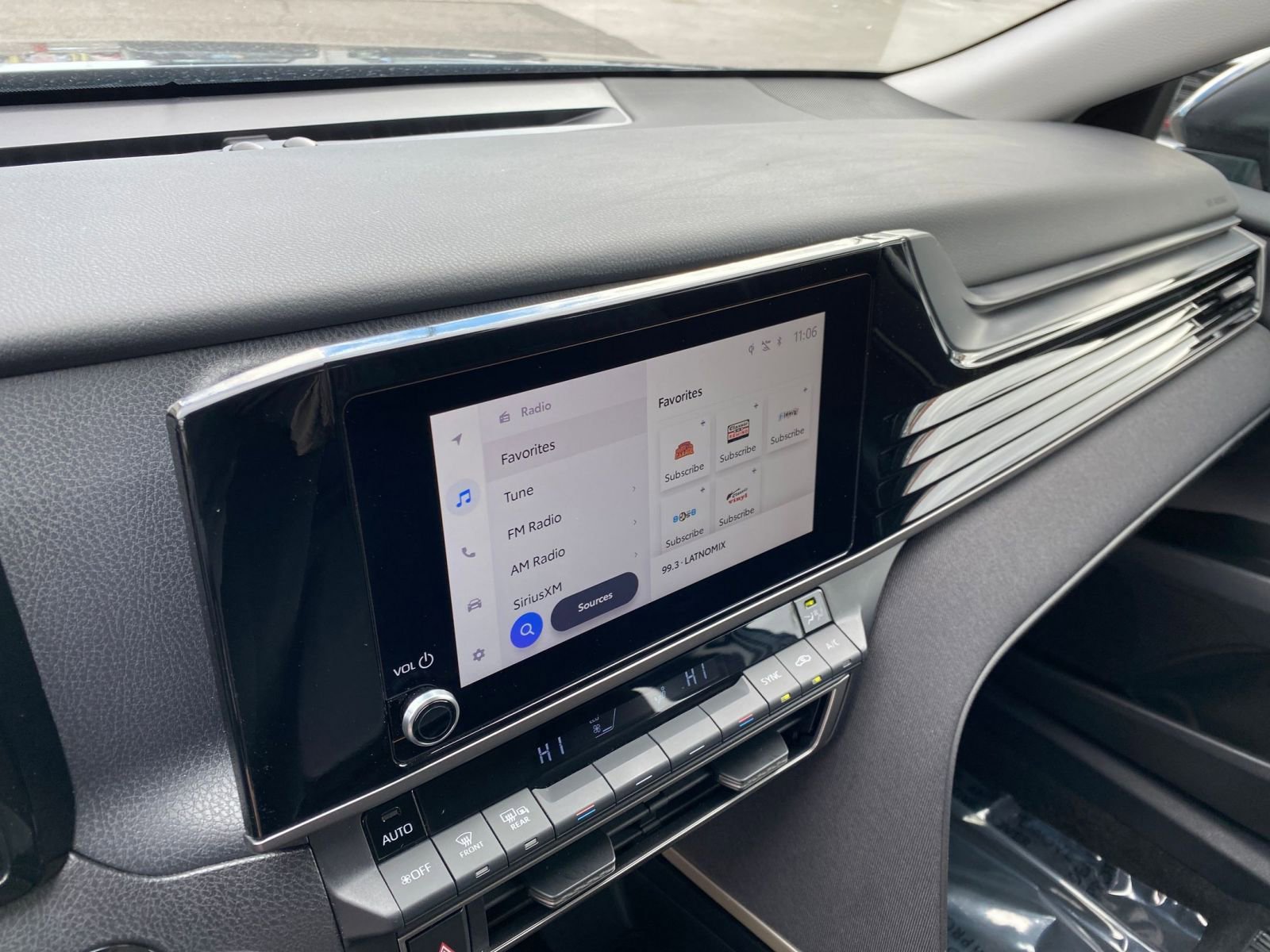 Thumbnail: 2025 Toyota Camry - 21