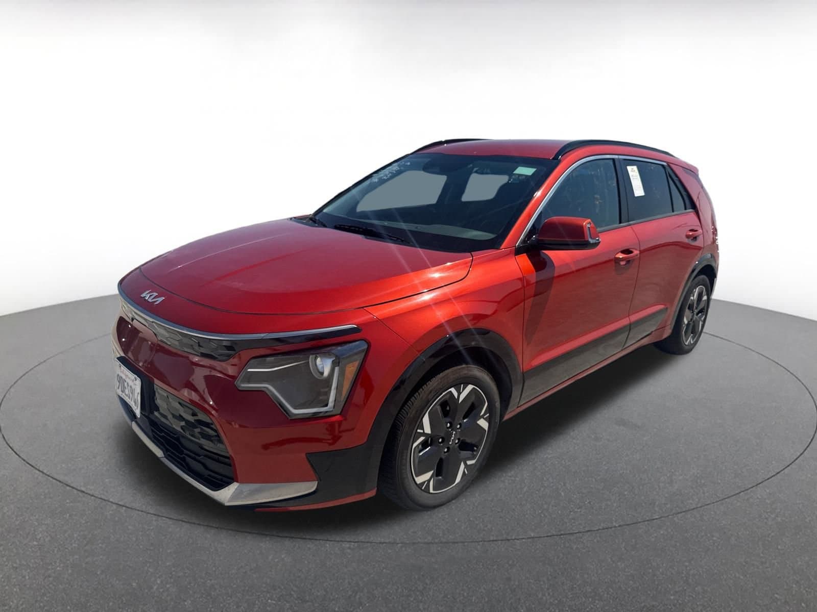 Thumbnail: 2023 Kia Niro - 3
