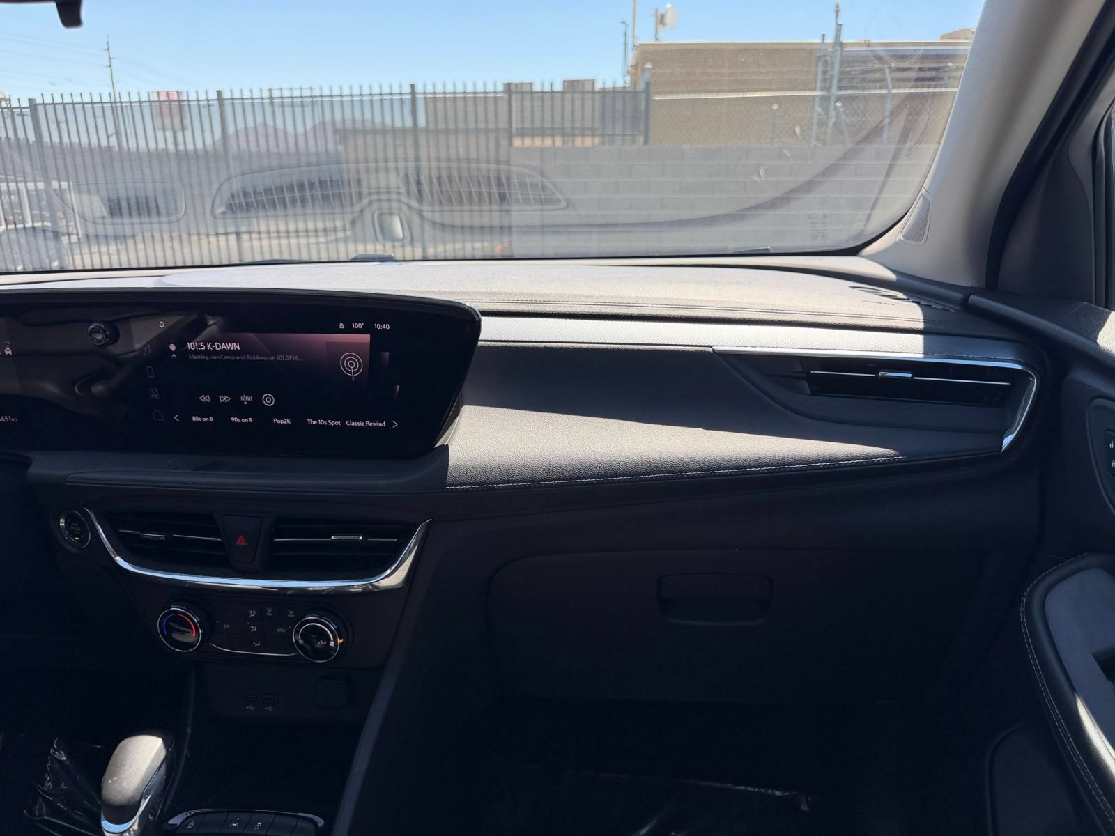 Thumbnail: 2025 Buick Encore GX - 34