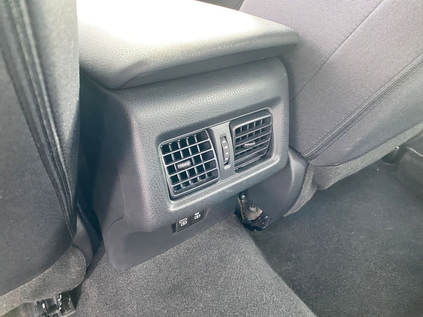 Thumbnail: 2025 Toyota Camry - 24