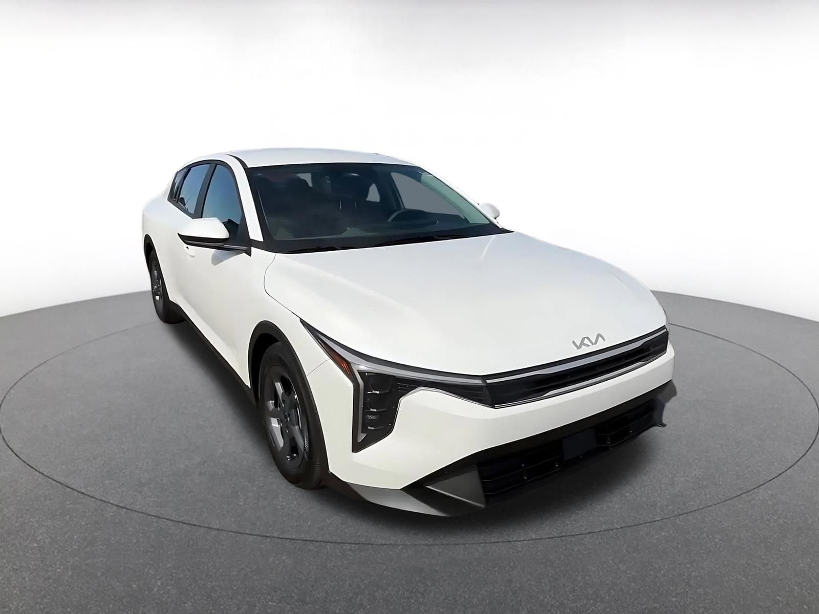 Thumbnail: 2025 Kia K4 - 3
