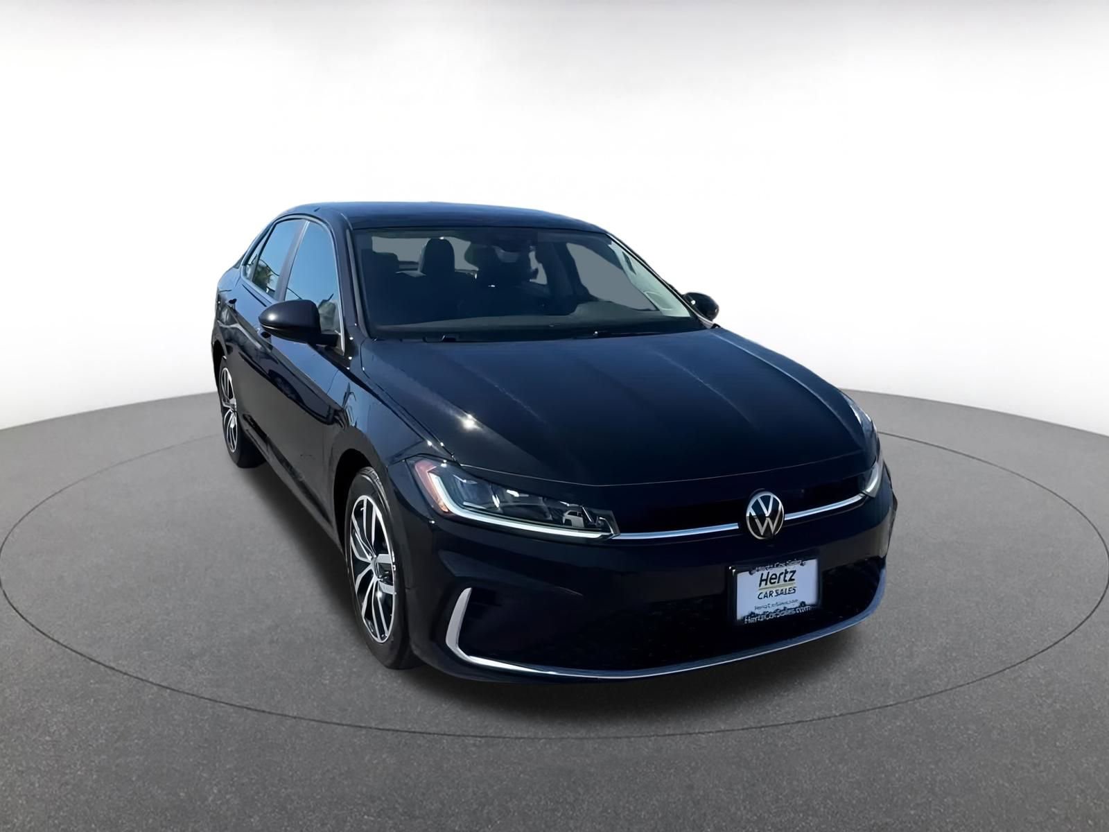 Thumbnail: 2025 Volkswagen Jetta - 3