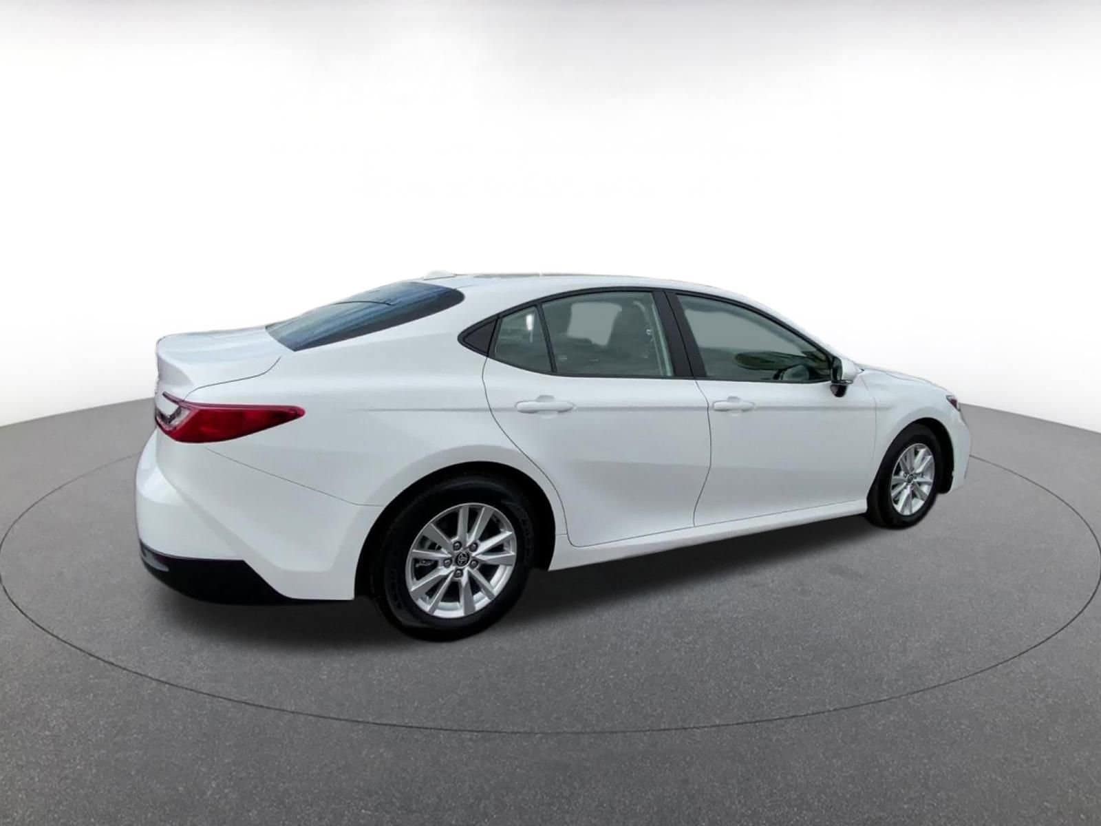 Thumbnail: 2025 Toyota Camry - 15