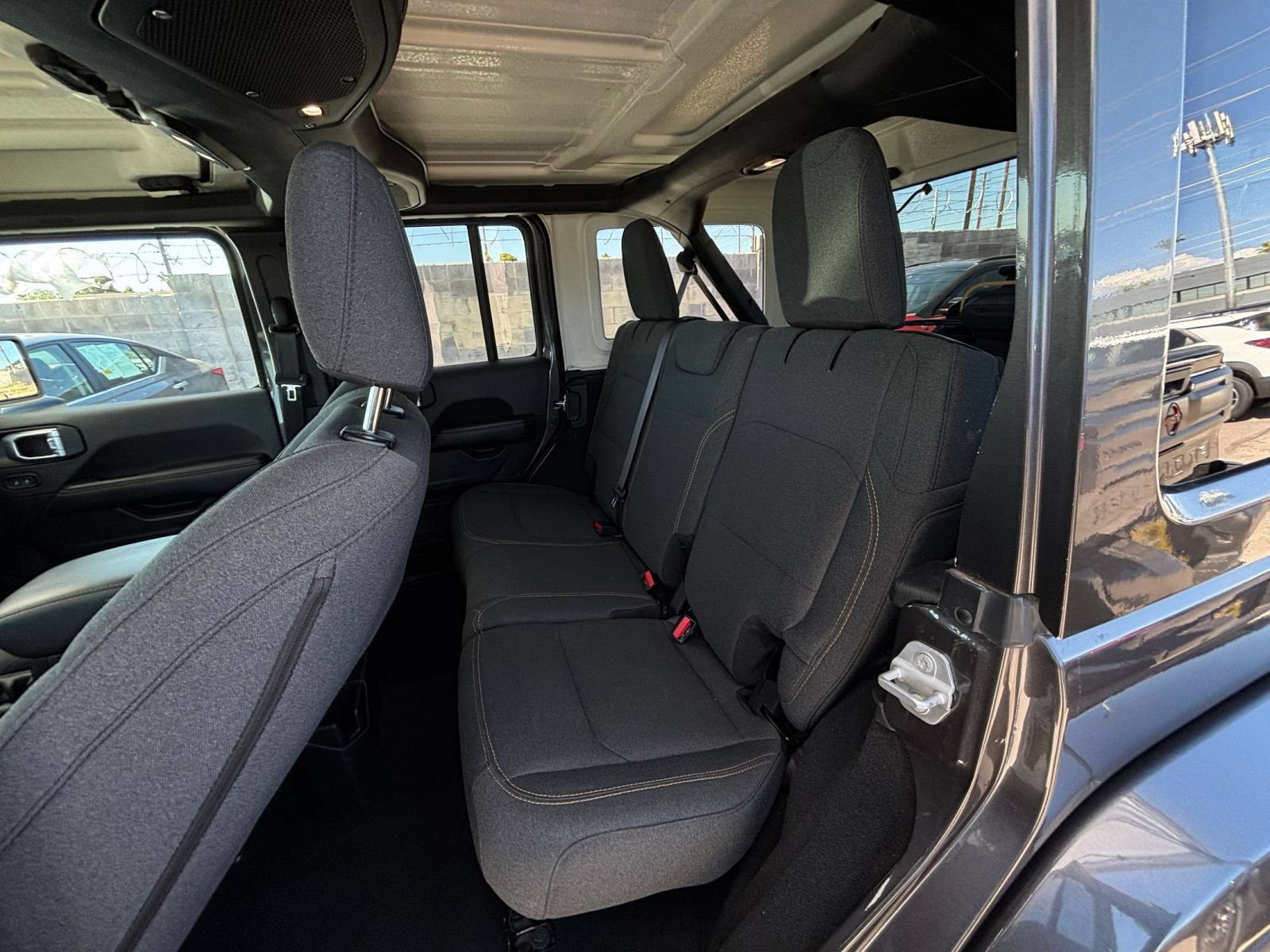 Thumbnail: 2025 Jeep Wrangler - 25