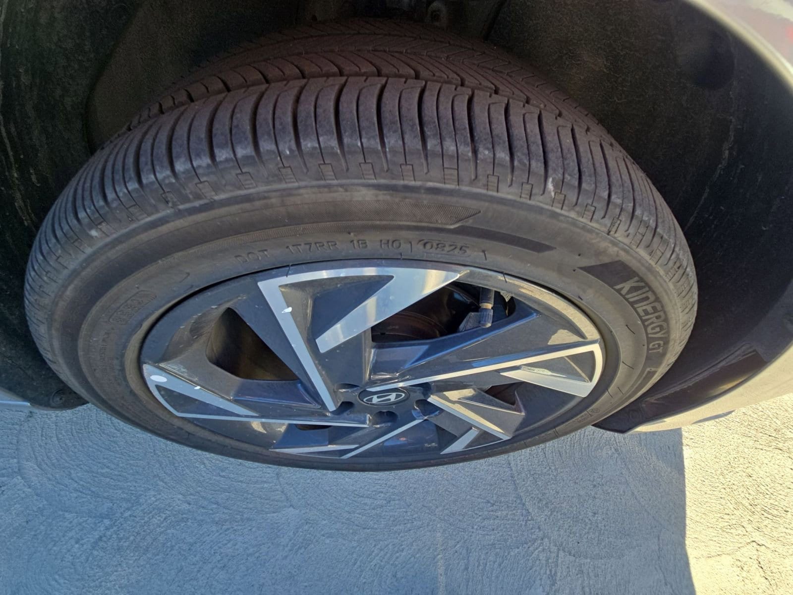 Thumbnail: 2025 Hyundai Elantra - 10