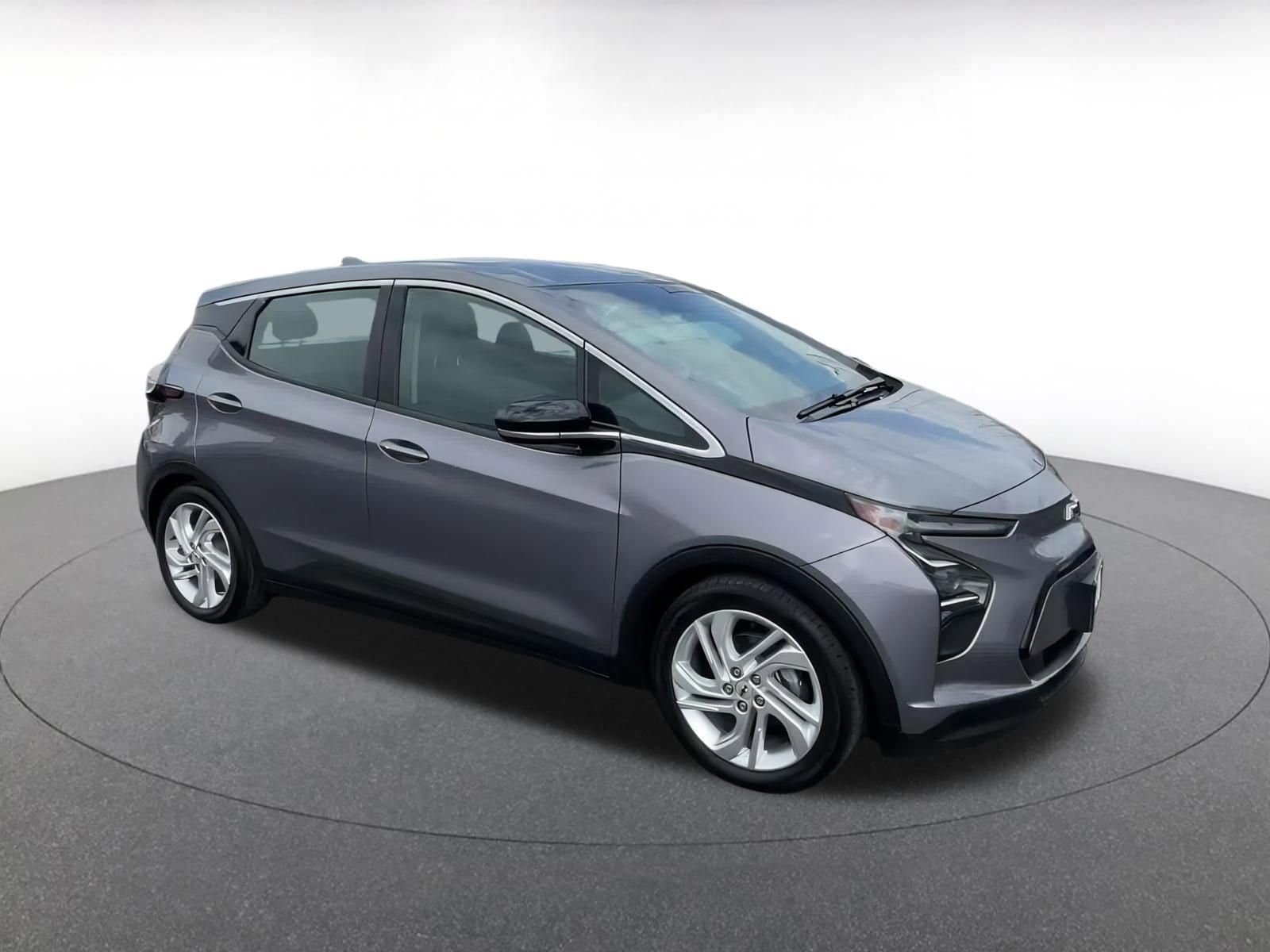 Thumbnail: 2023 Chevrolet Bolt EV - 2