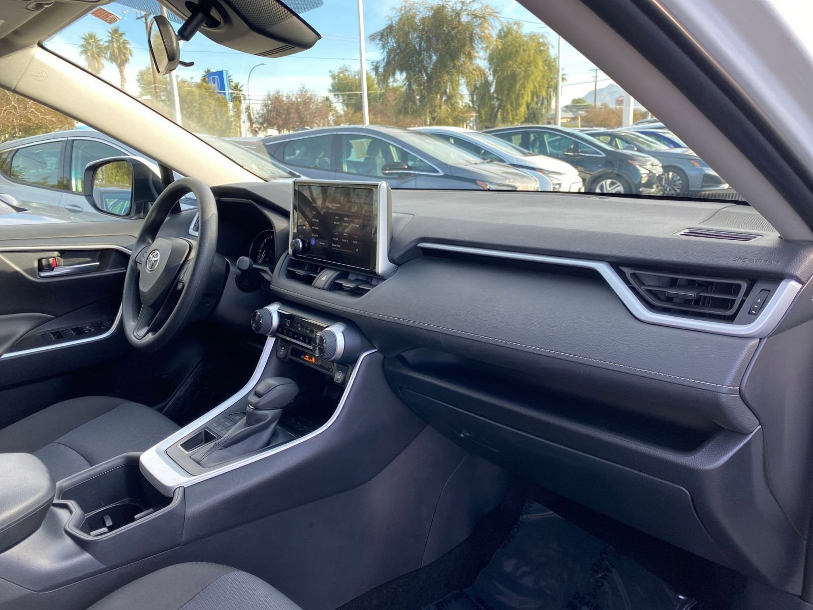 Thumbnail: 2025 Toyota RAV4 - 35