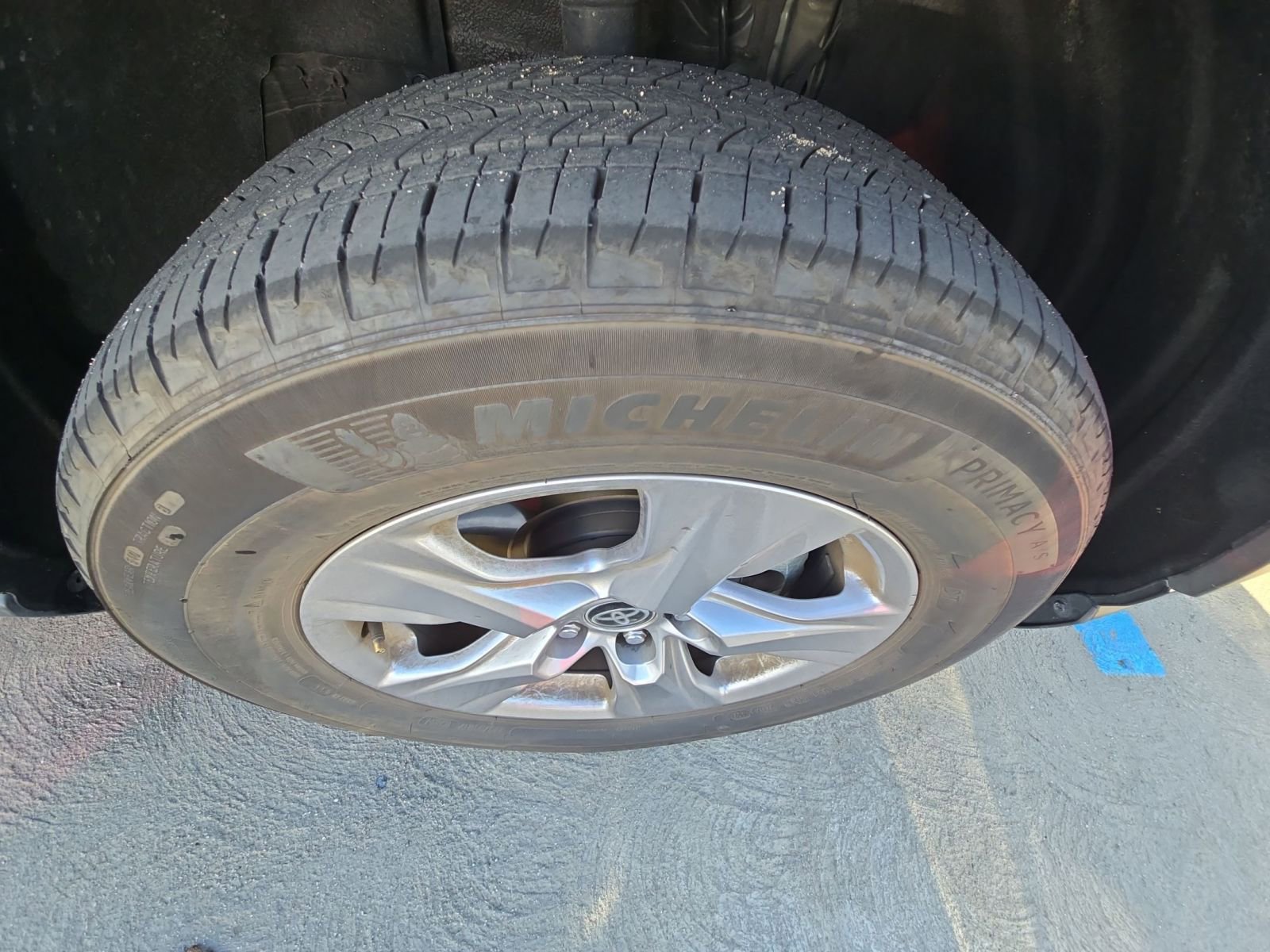 Thumbnail: 2025 Toyota RAV4 - 10