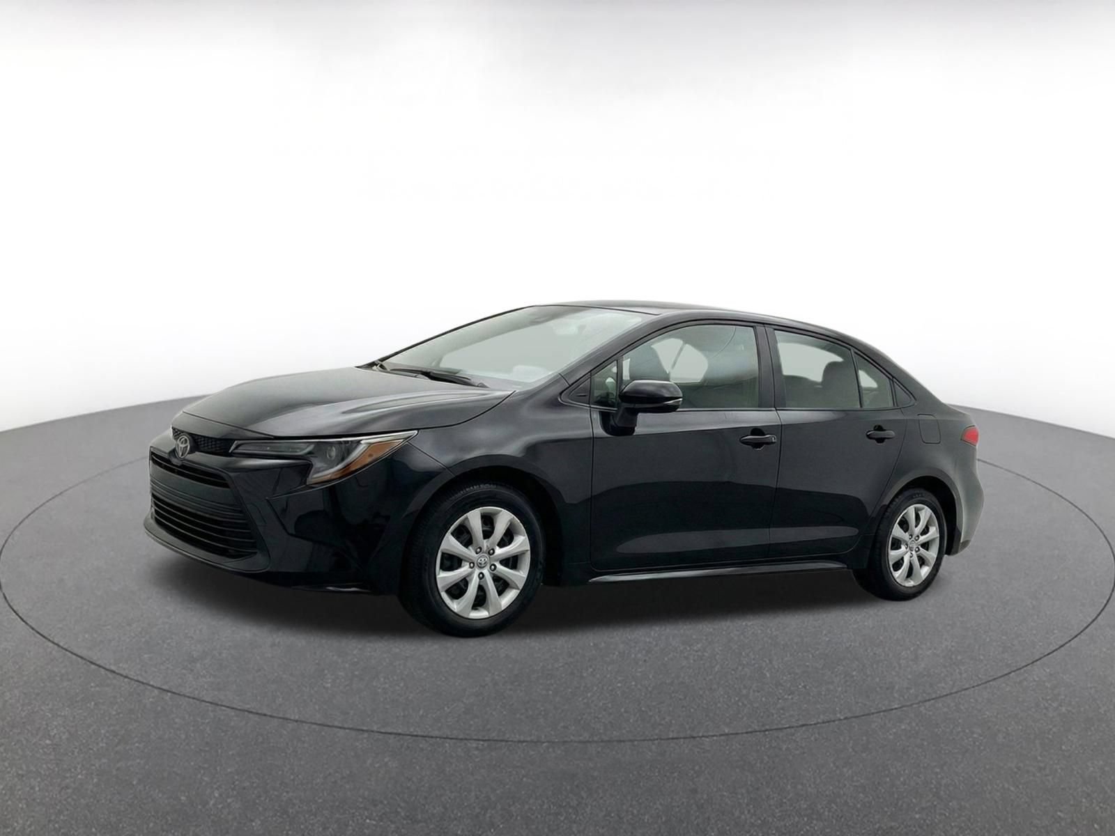 Thumbnail: 2025 Toyota Corolla - 3