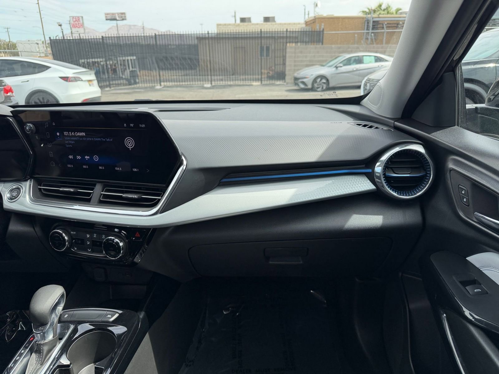 Thumbnail: 2025 Chevrolet Trax - 34