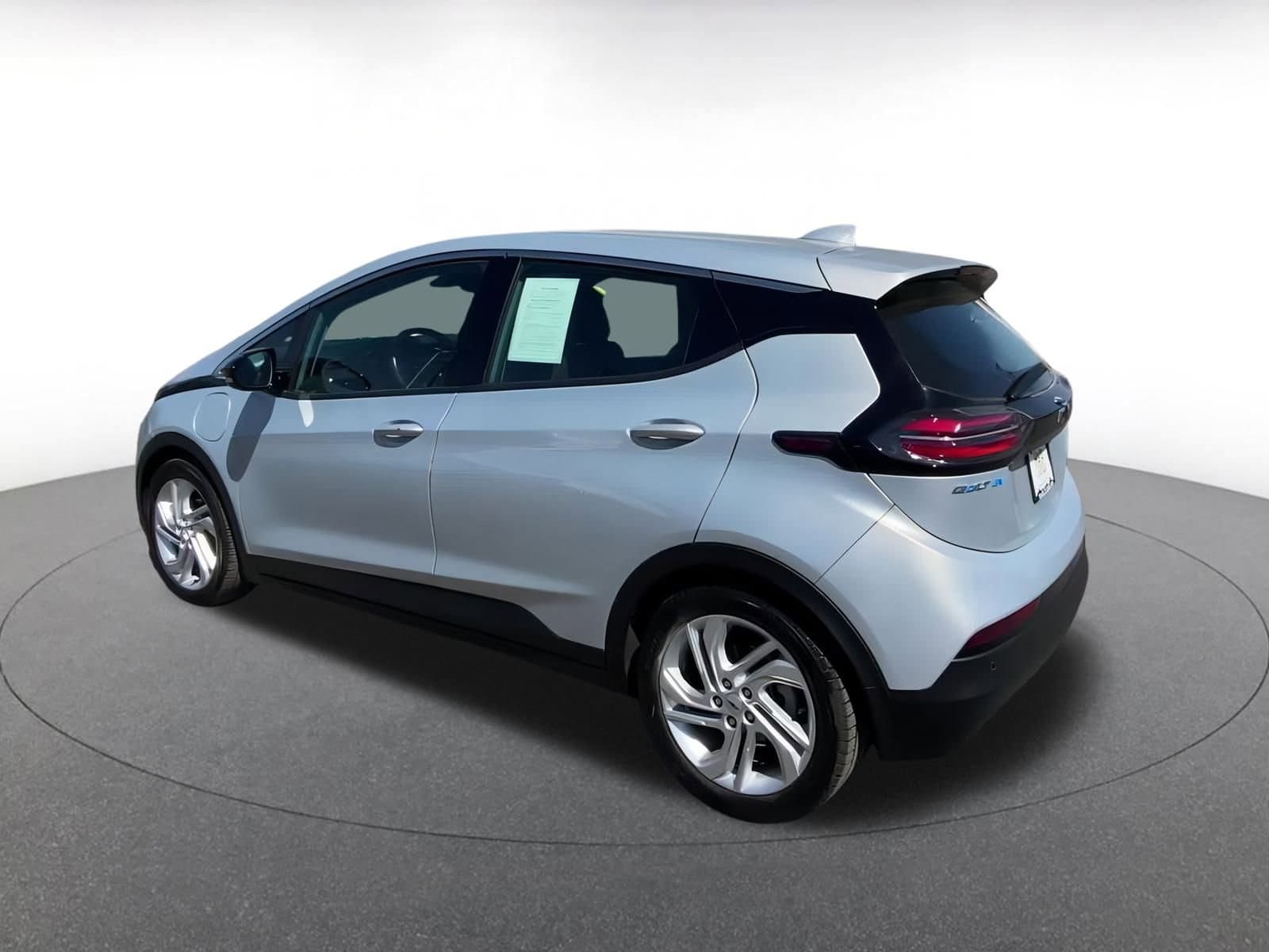 Thumbnail: 2023 Chevrolet Bolt EV - 10