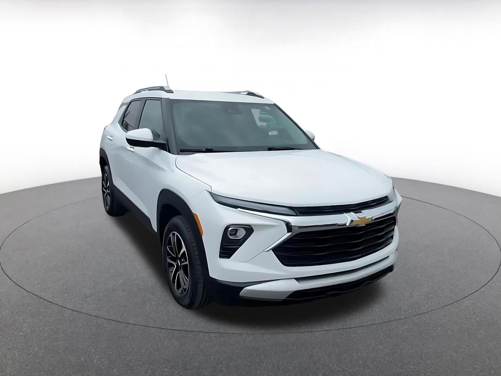 Thumbnail: 2025 Chevrolet TrailBlazer - 3