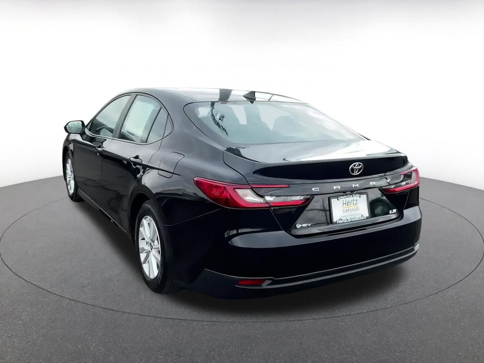 Thumbnail: 2025 Toyota Camry - 11