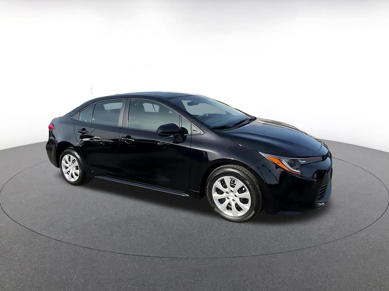 Thumbnail: 2025 Toyota Corolla - 2