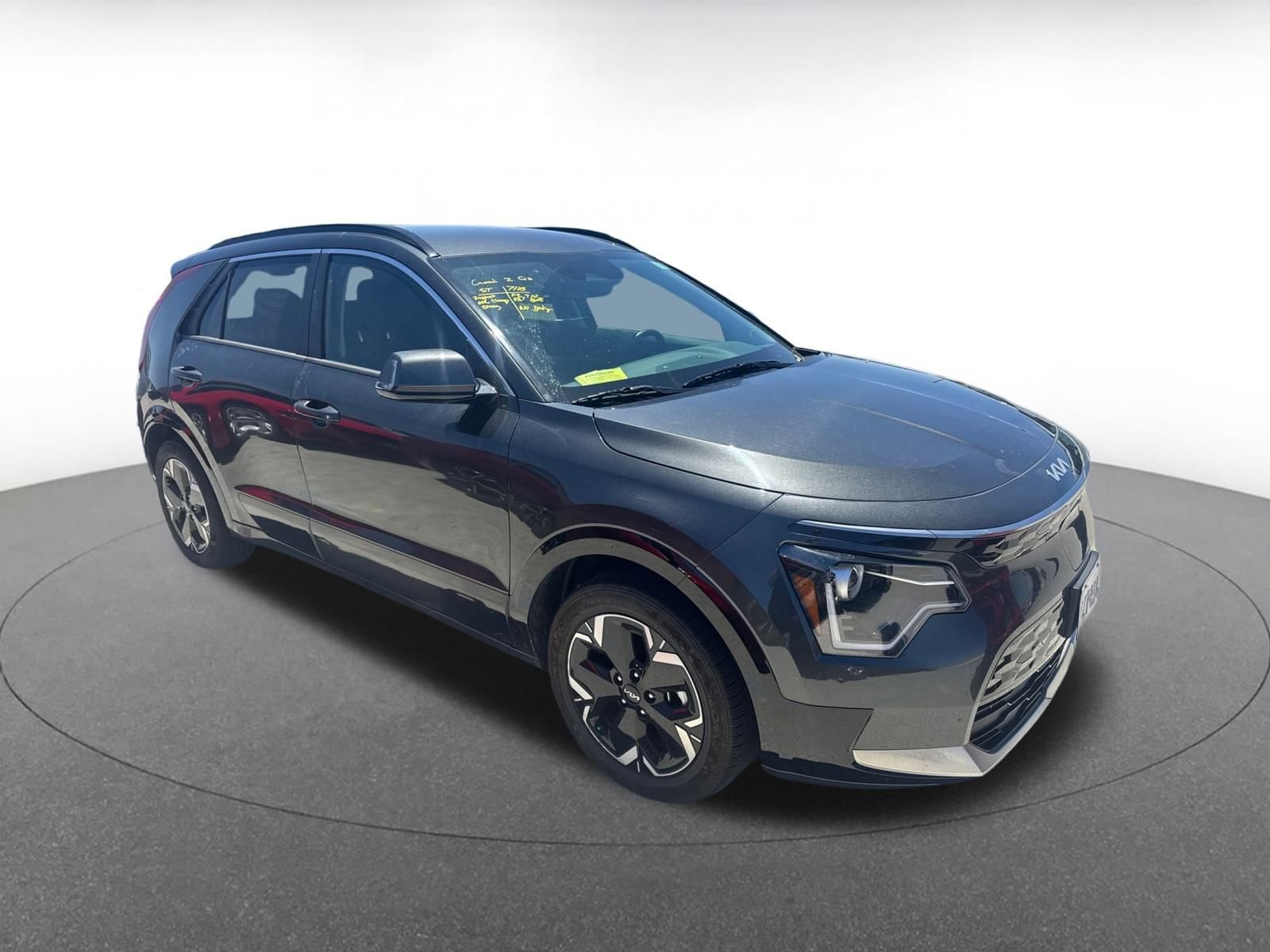 Thumbnail: 2023 Kia Niro - 1