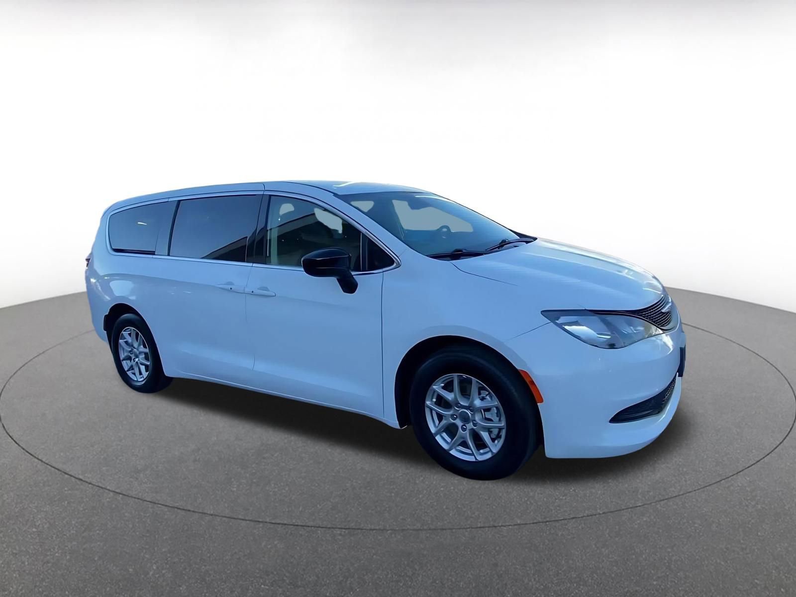 Thumbnail: 2024 Chrysler Voyager - 2