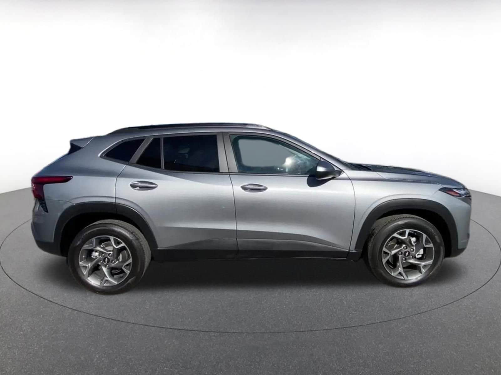 Thumbnail: 2025 Chevrolet Trax - 16