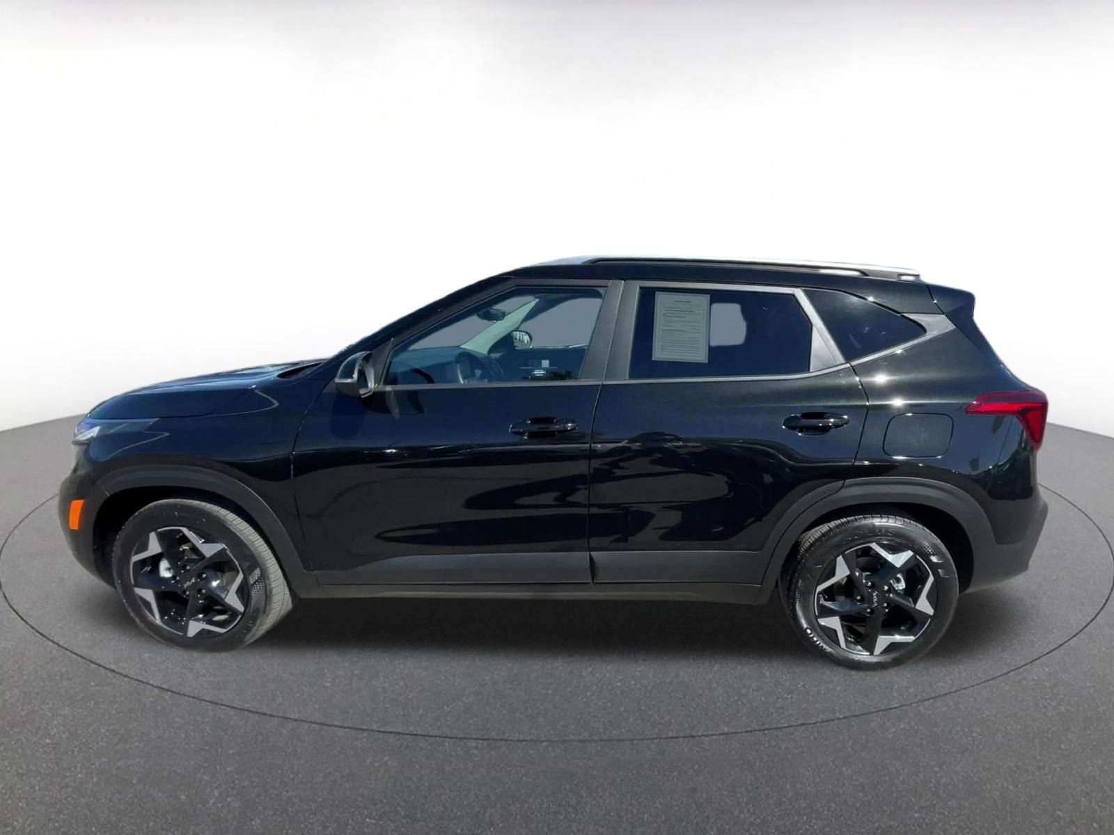 Thumbnail: 2025 Kia Seltos - 9