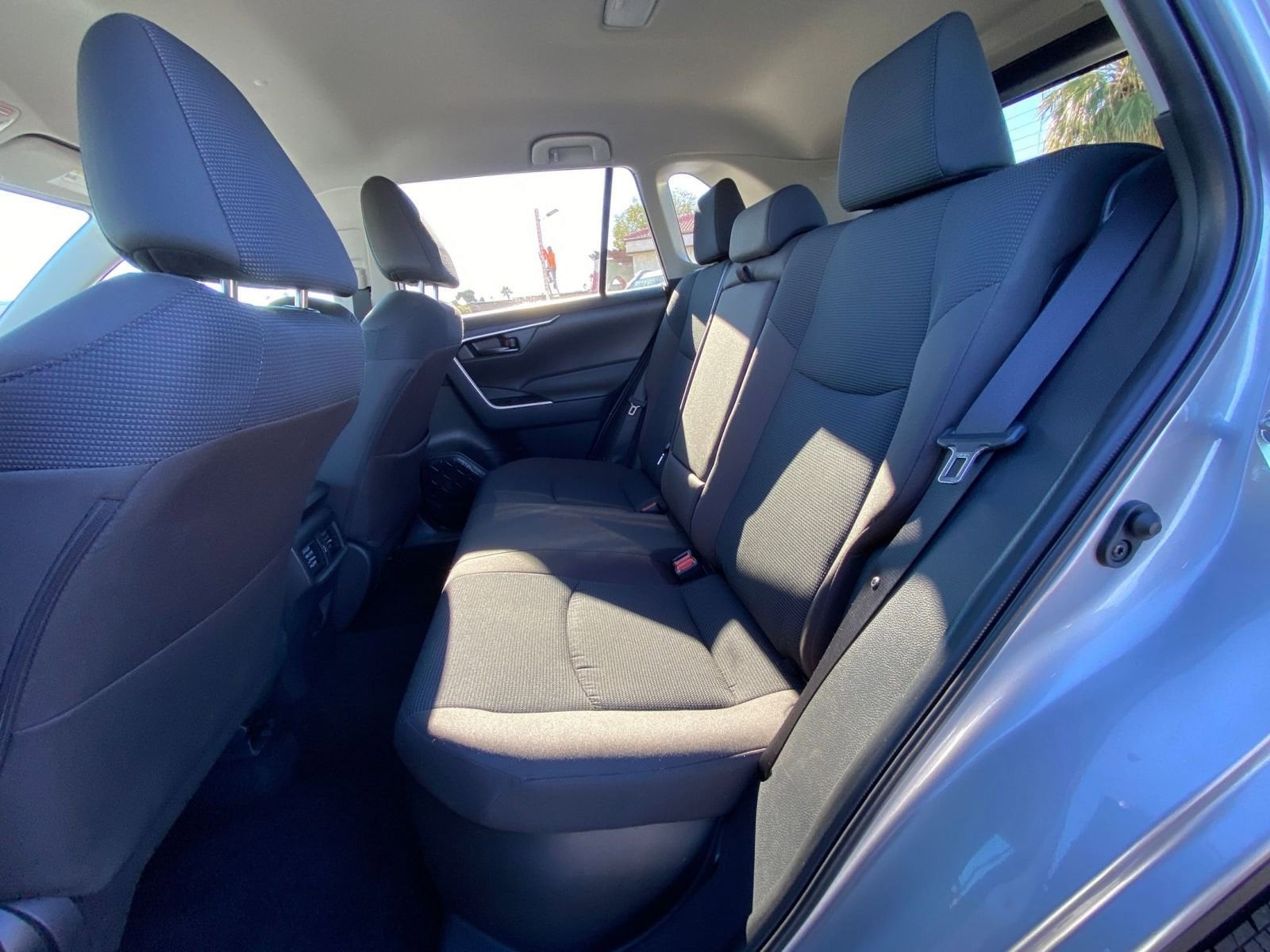 Thumbnail: 2025 Toyota RAV4 - 25