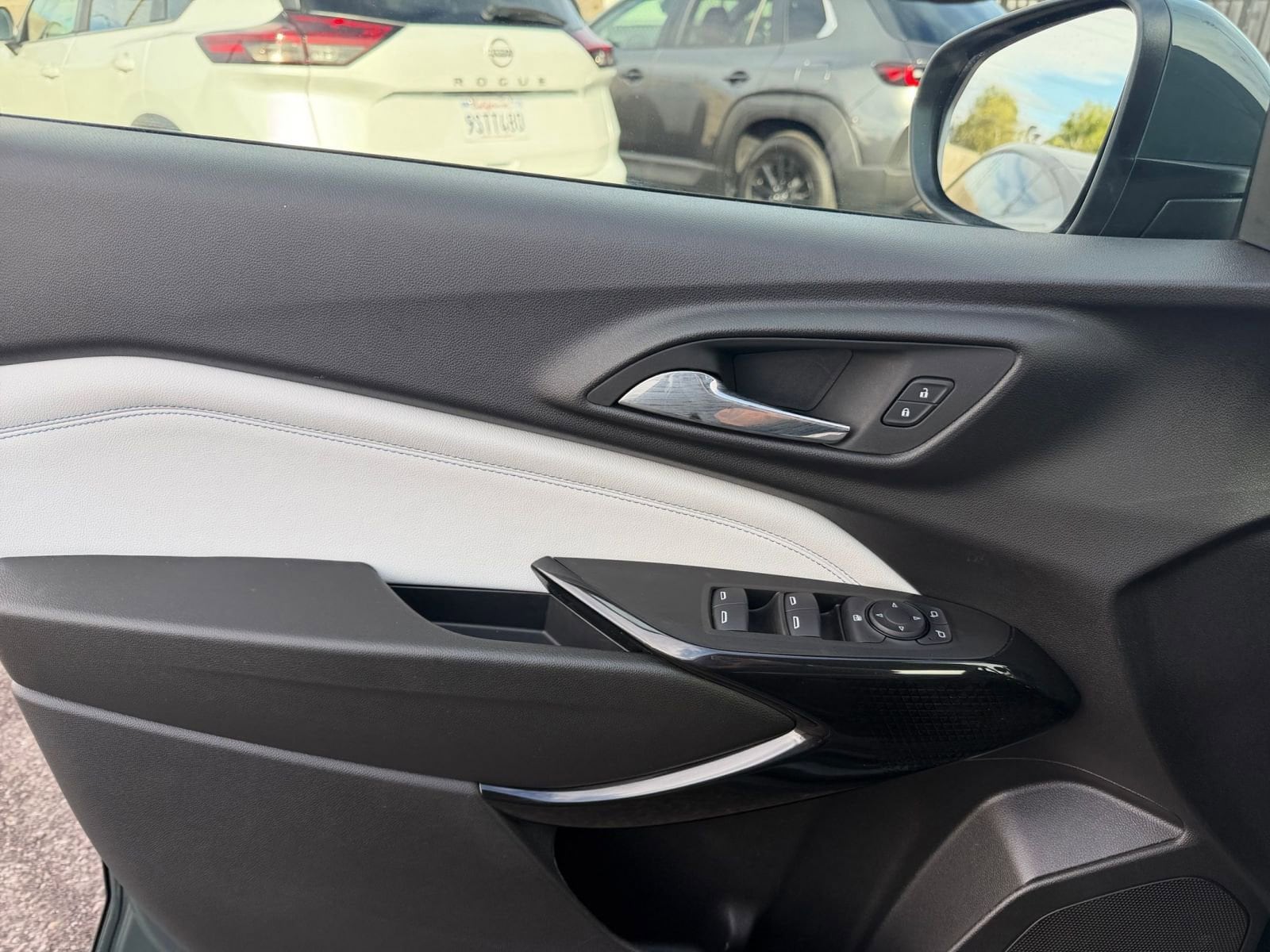 Thumbnail: 2025 Chevrolet Trax - 20