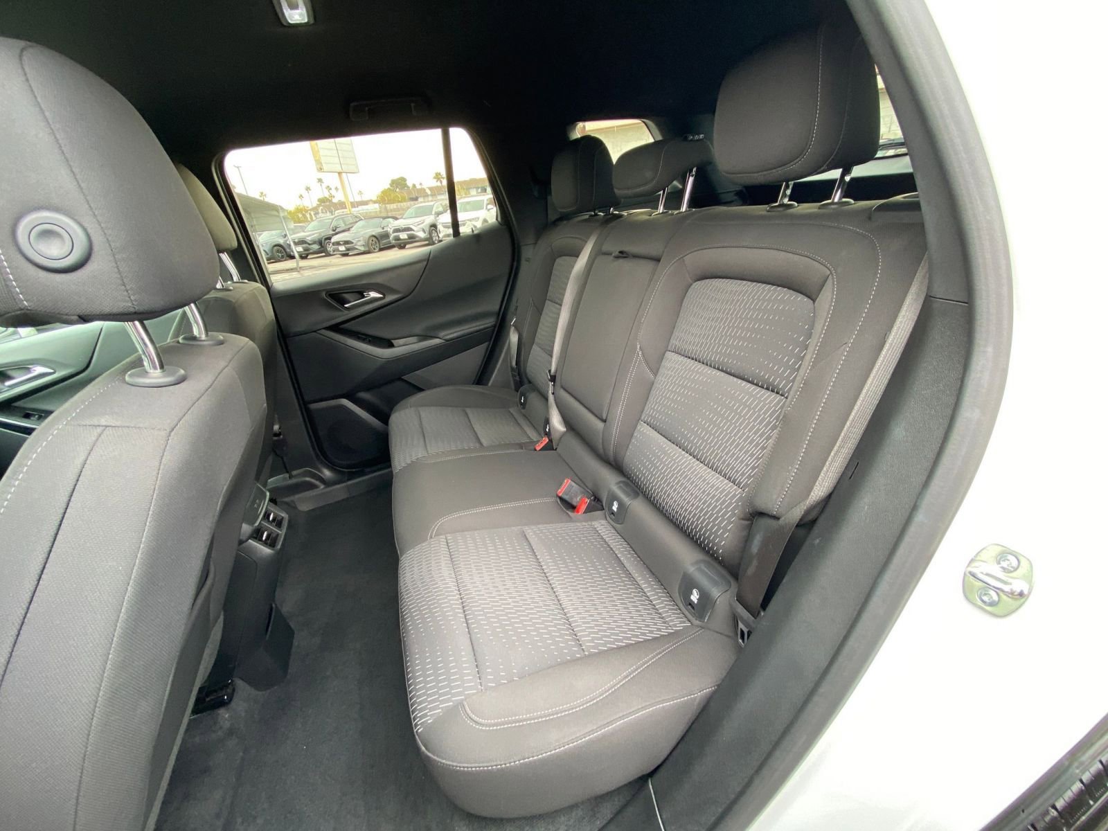 Thumbnail: 2025 Chevrolet Equinox - 25