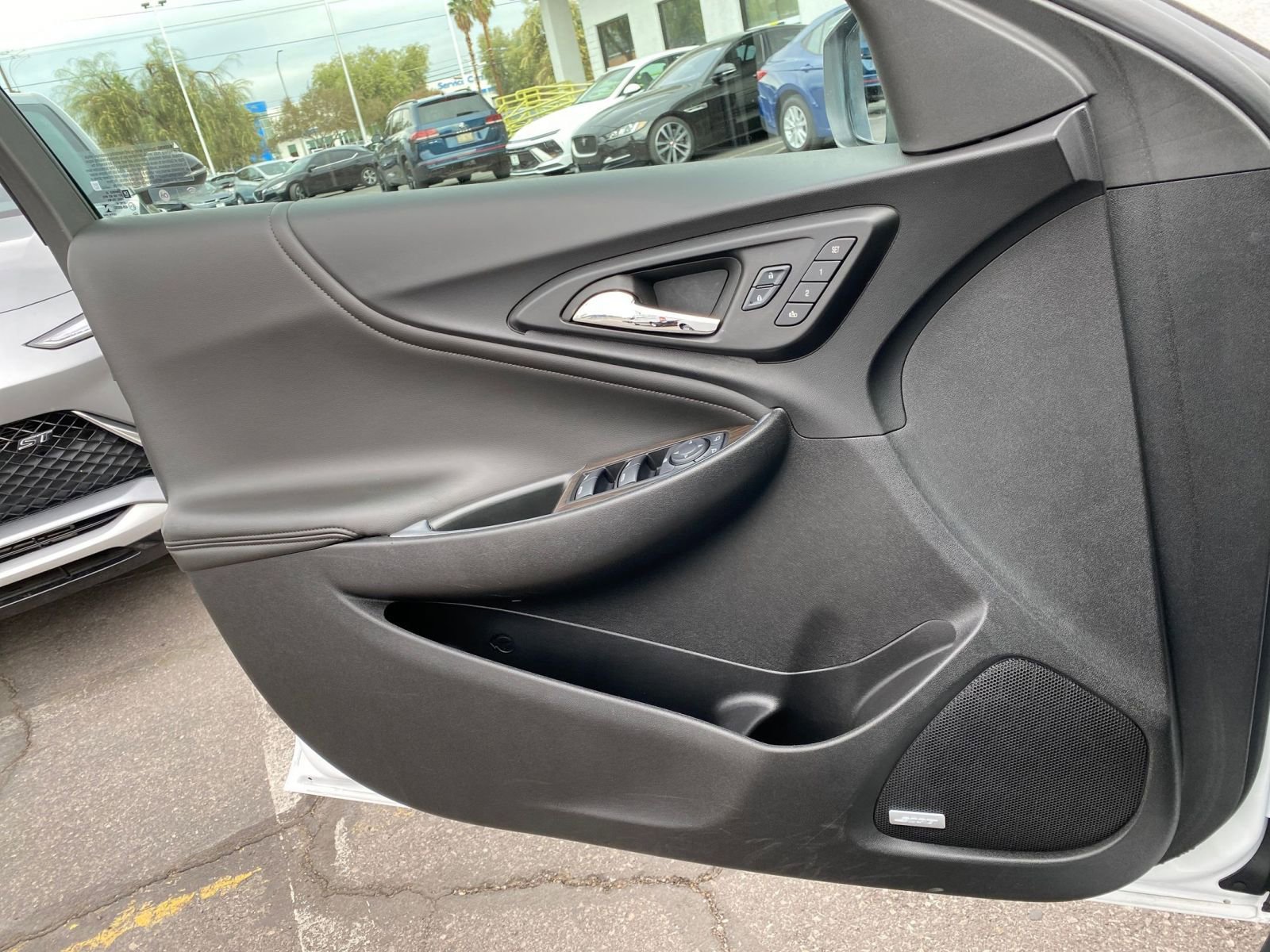 Thumbnail: 2024 Chevrolet Malibu - 20