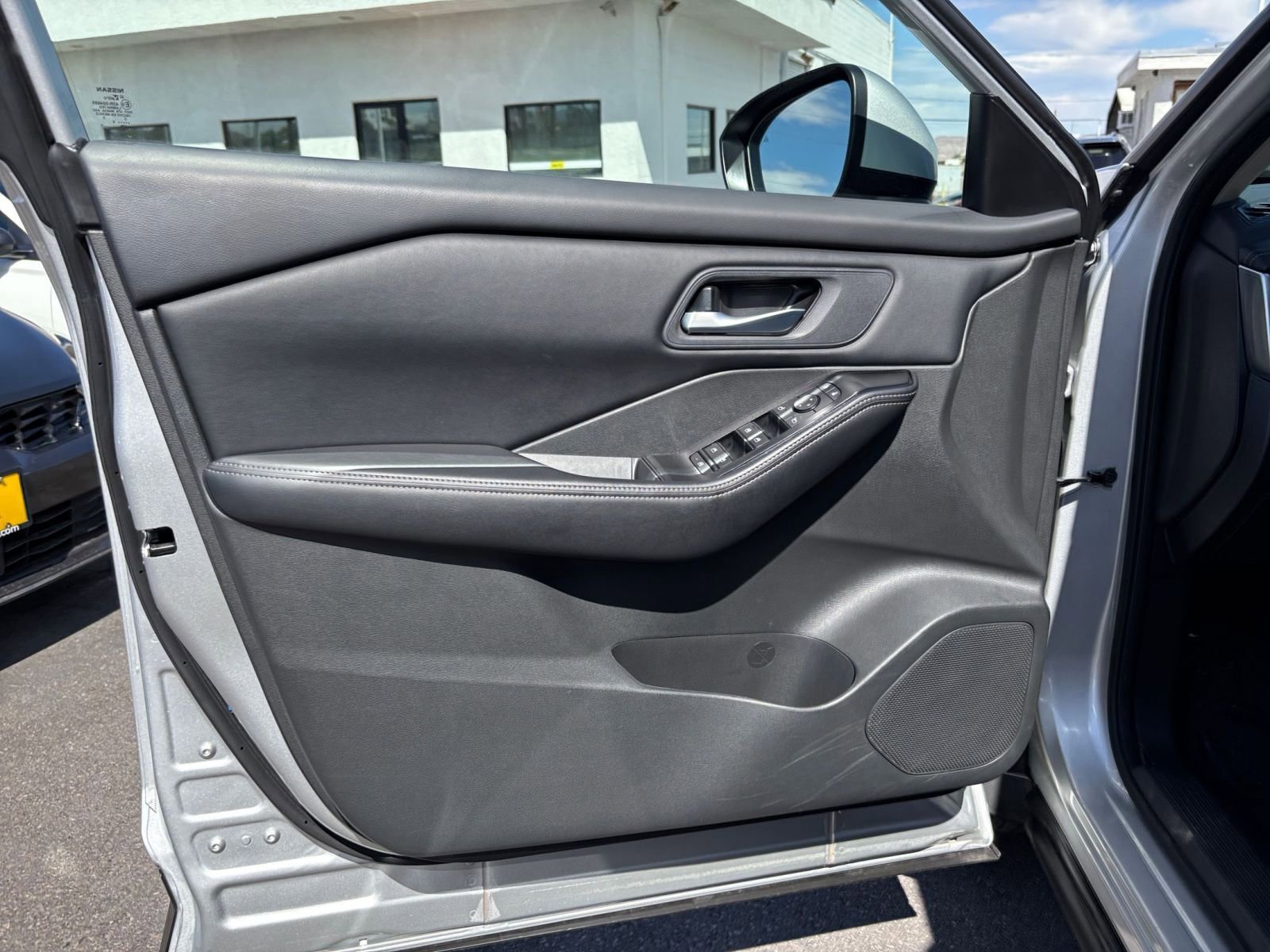 Thumbnail: 2025 Nissan Rogue - 18