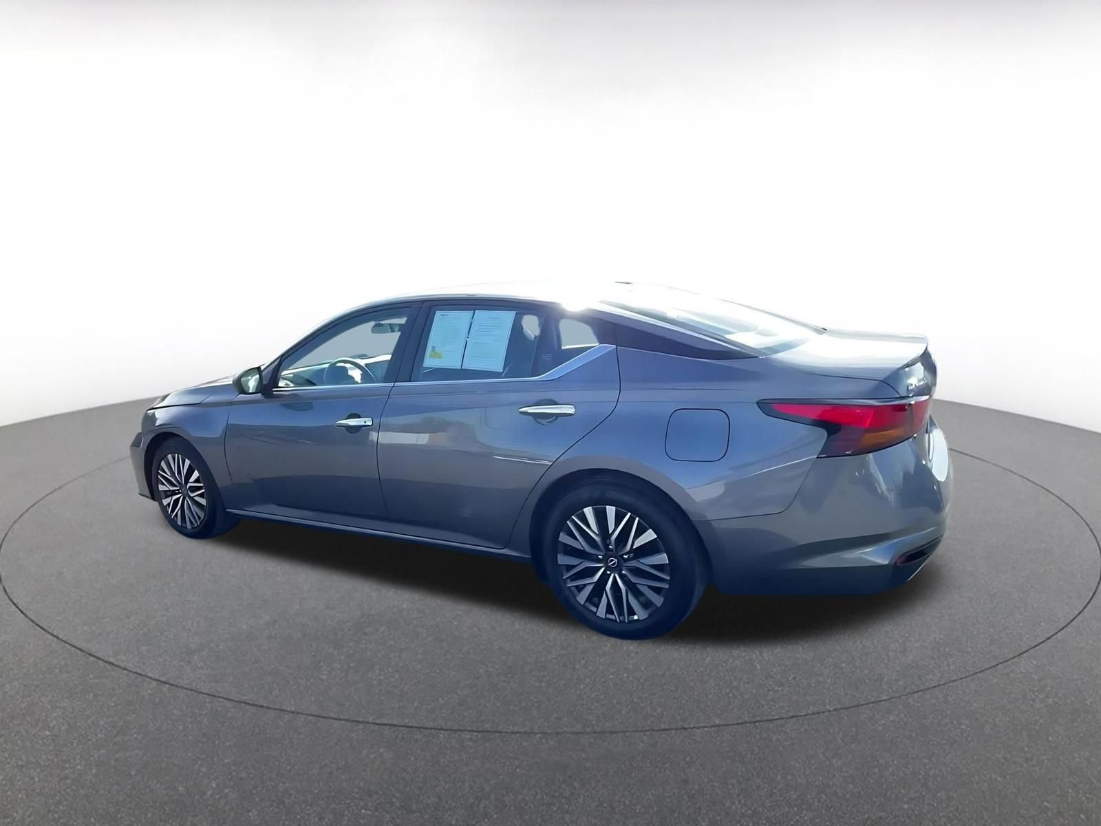 Thumbnail: 2025 Nissan Altima - 10