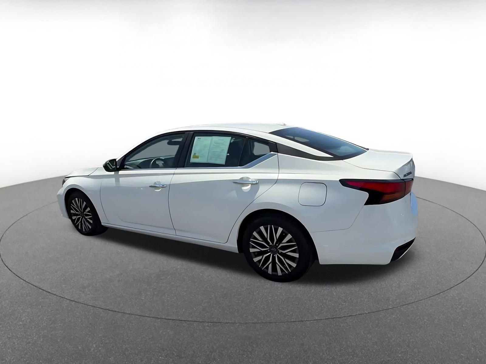 Thumbnail: 2025 Nissan Altima - 10