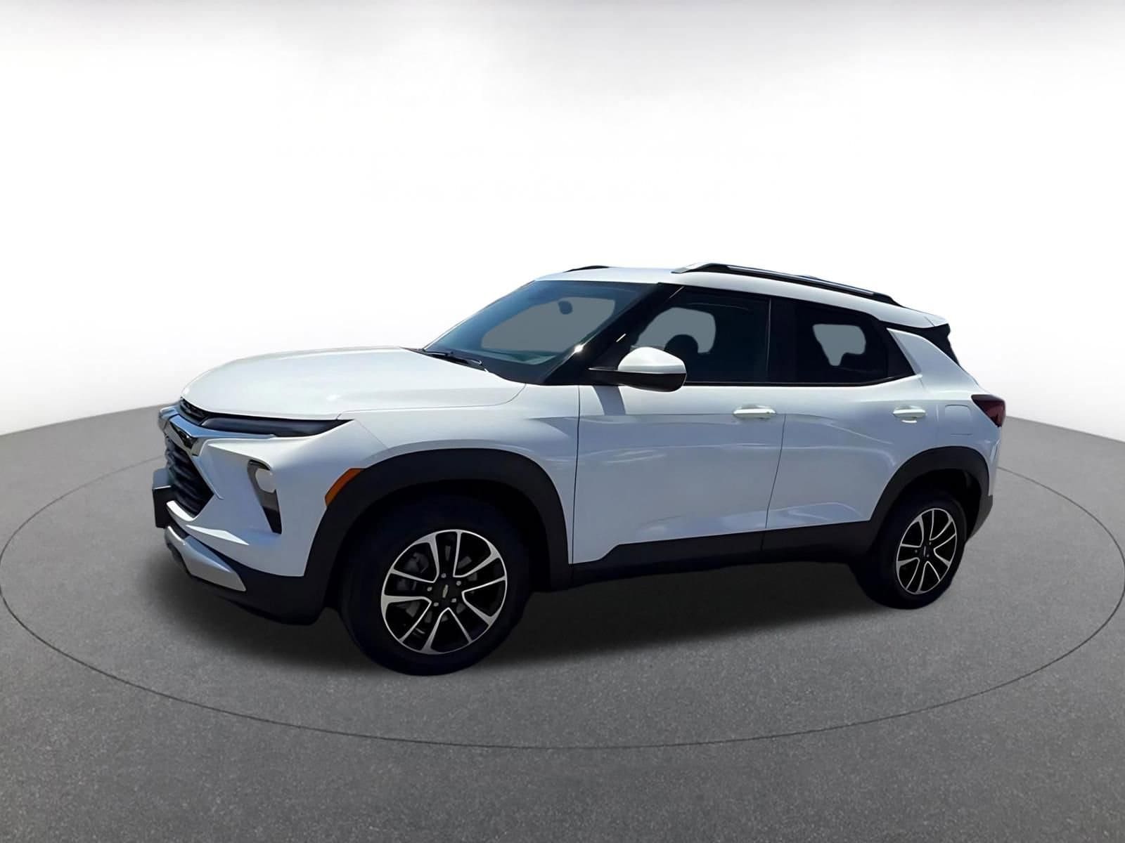 Thumbnail: 2025 Chevrolet TrailBlazer - 8