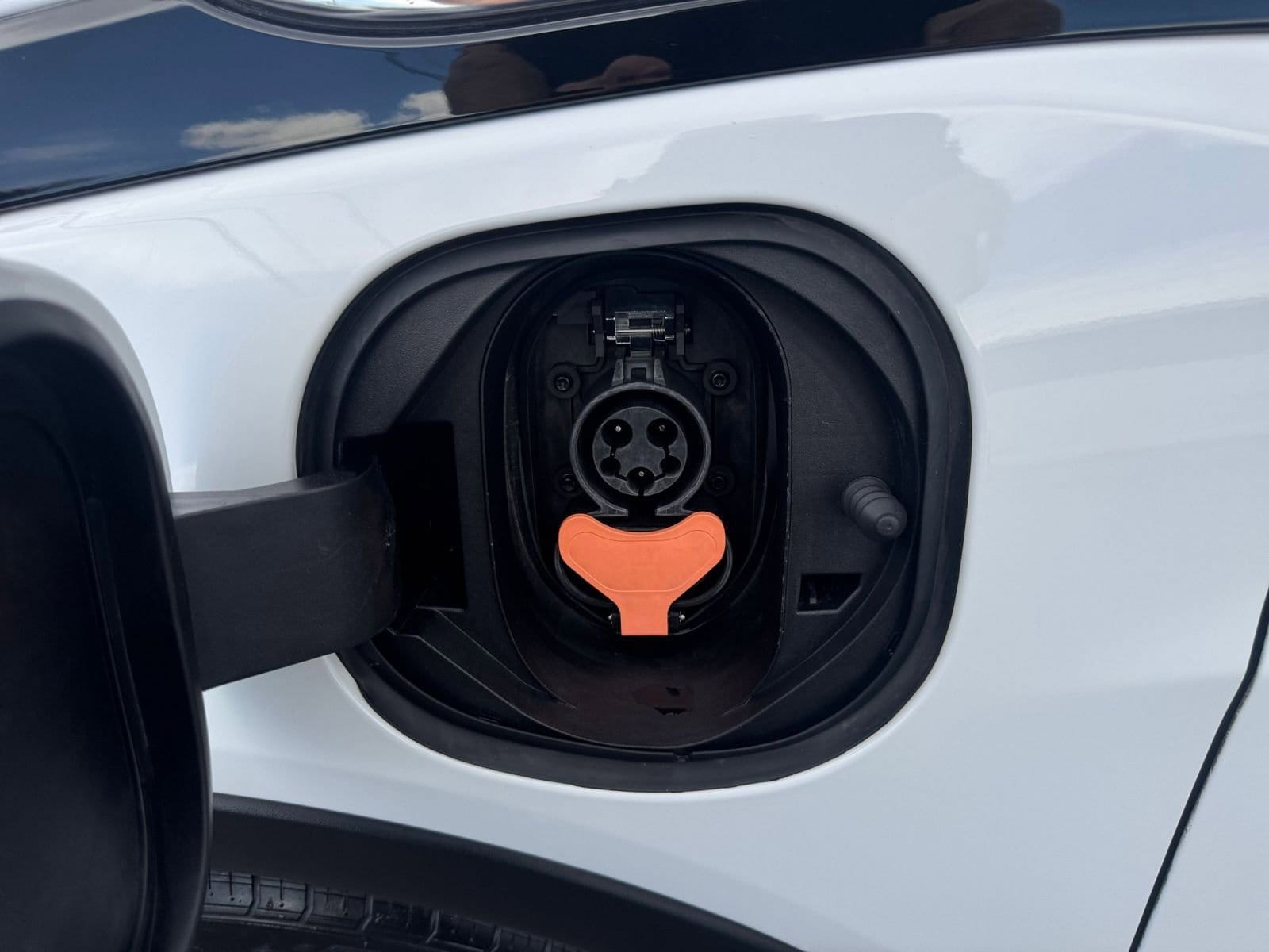 Thumbnail: 2023 Chevrolet Bolt EV - 23
