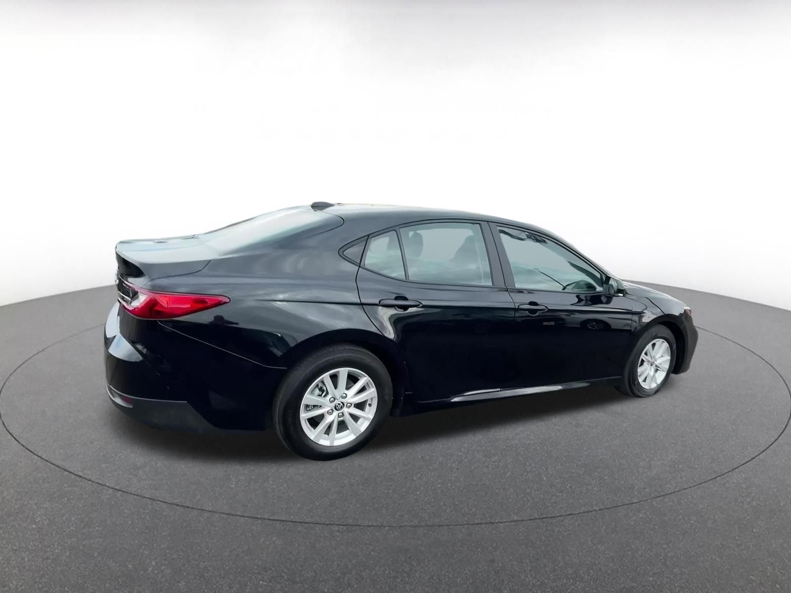 Thumbnail: 2025 Toyota Camry - 15