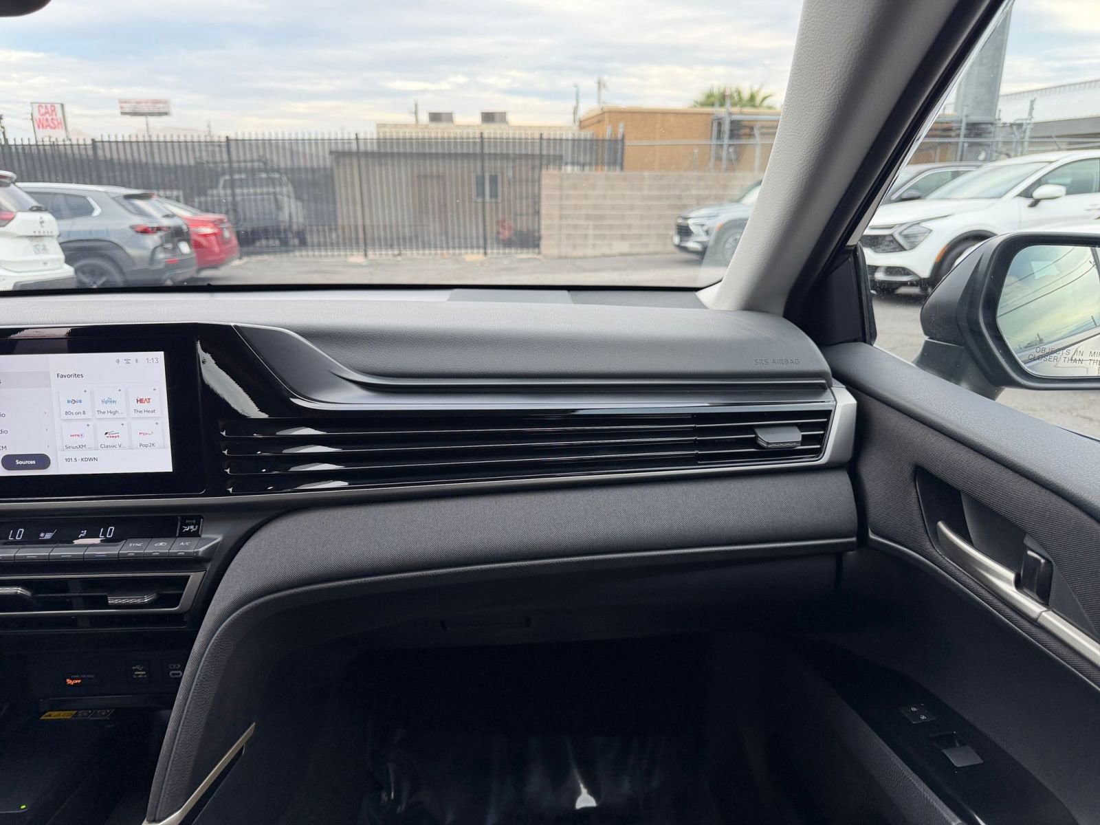 Thumbnail: 2025 Toyota Camry - 33