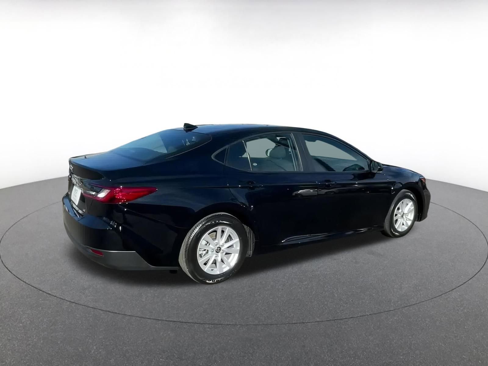 Thumbnail: 2025 Toyota Camry - 15