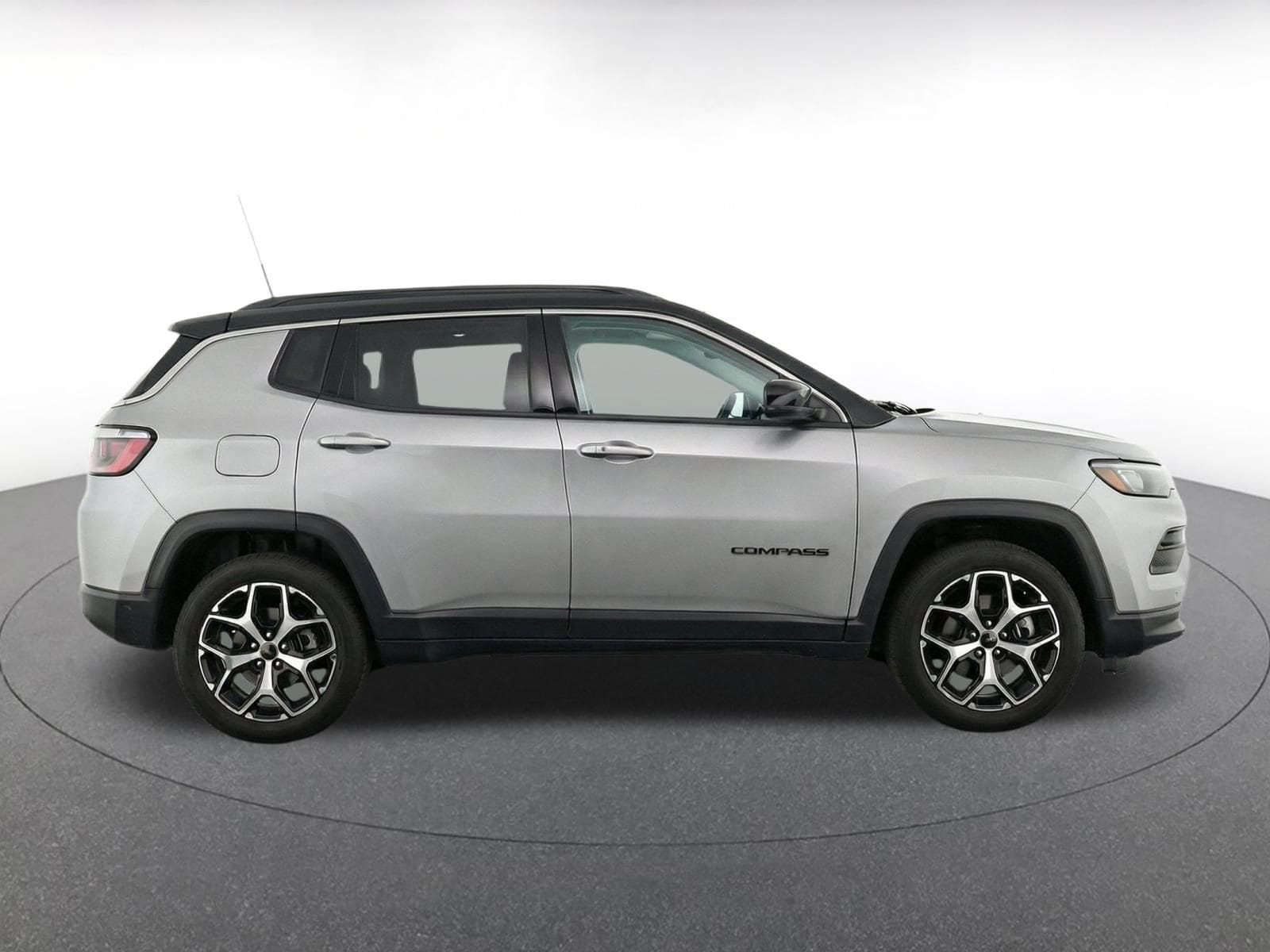 Thumbnail: 2025 Jeep Compass - 10