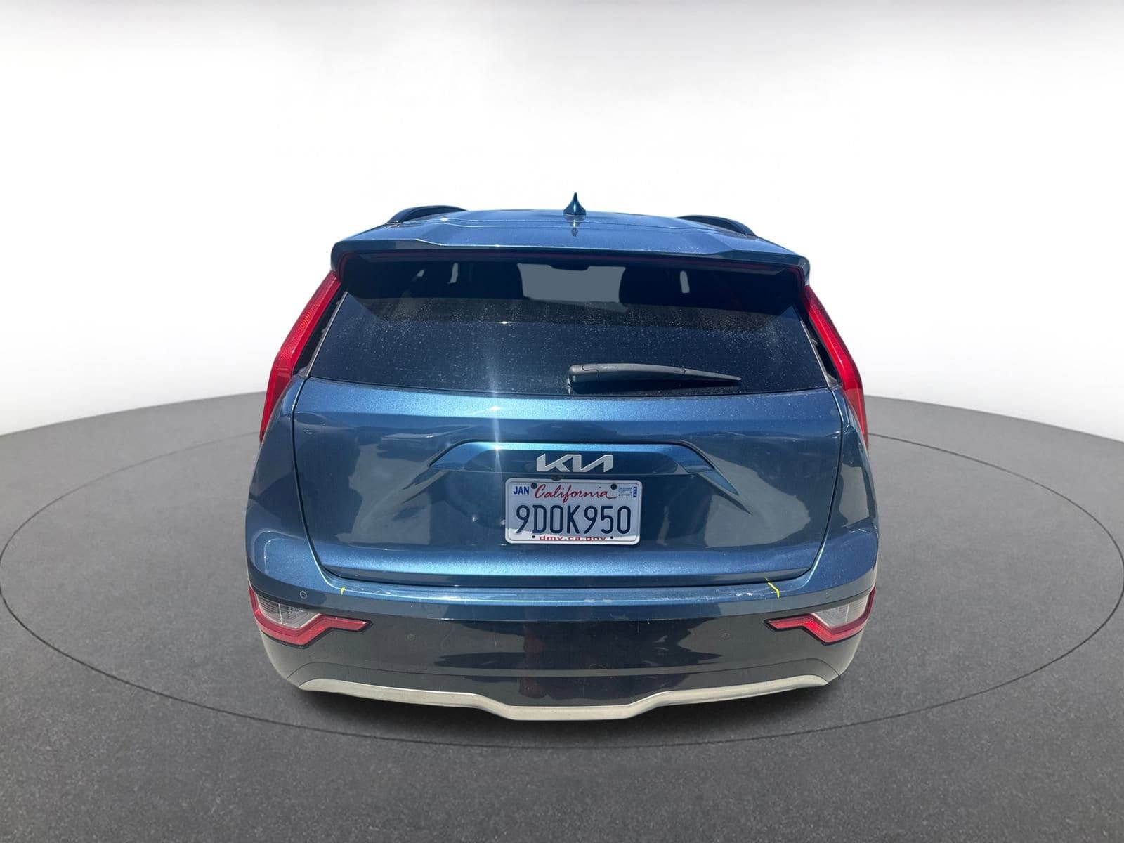 Thumbnail: 2023 Kia Niro - 5