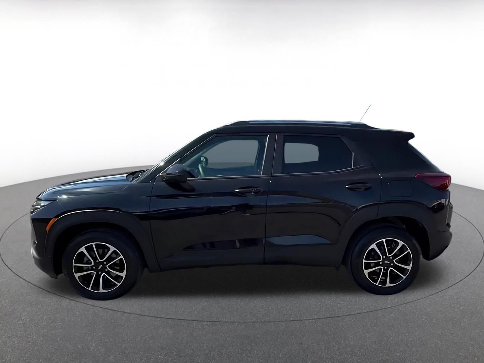 Thumbnail: 2025 Chevrolet TrailBlazer - 9