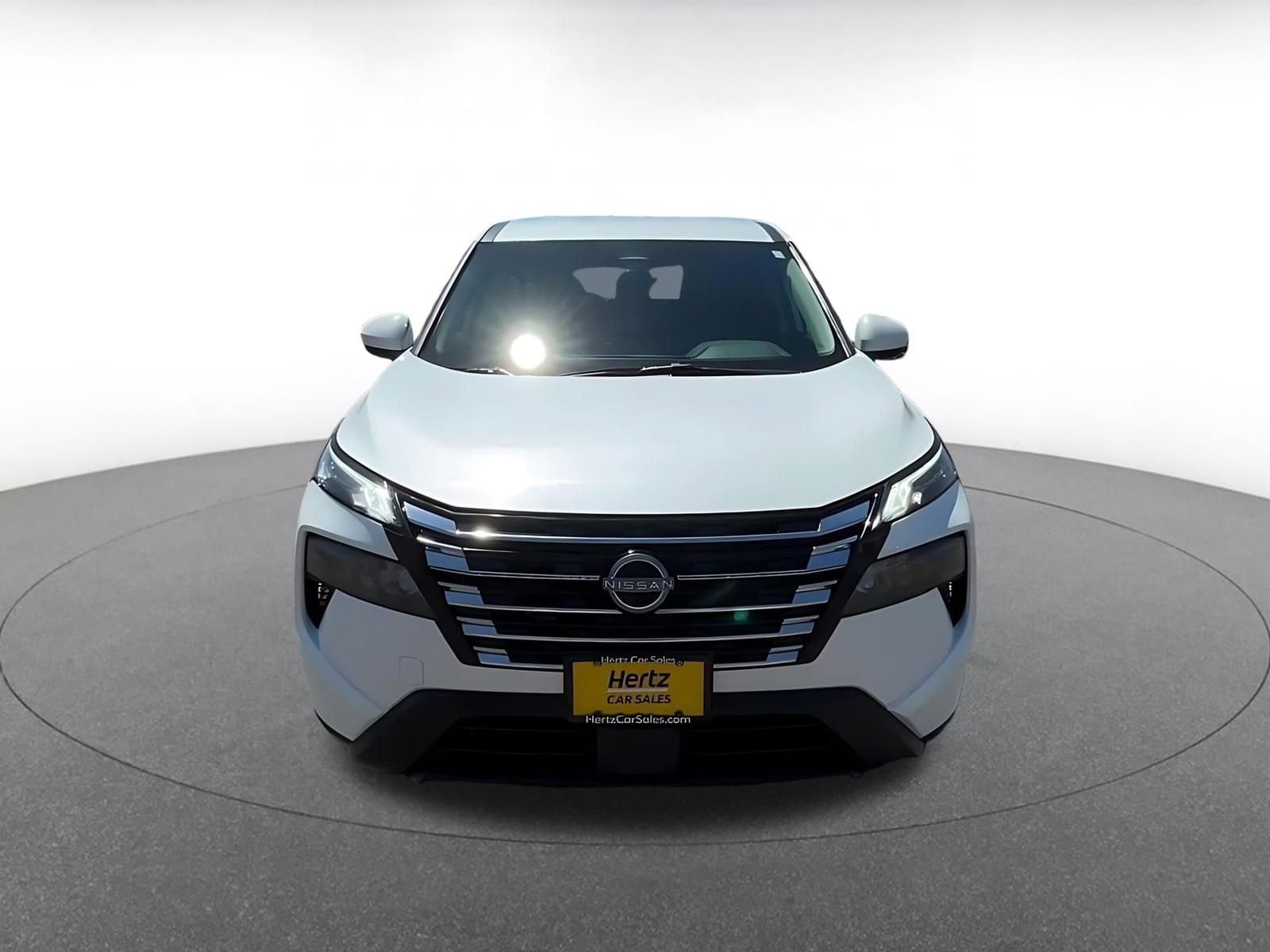 Thumbnail: 2025 Nissan Rogue - 4