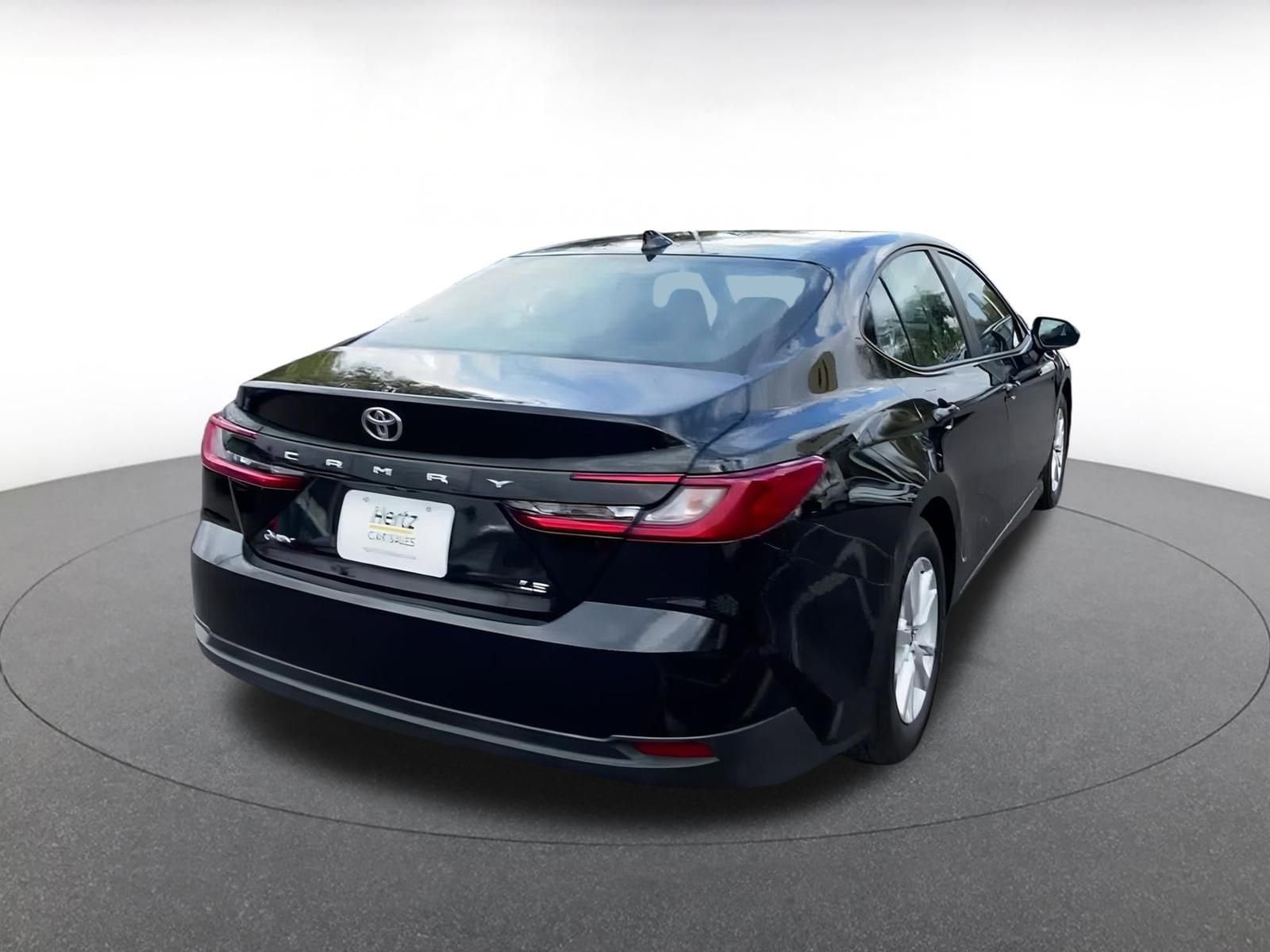 Thumbnail: 2025 Toyota Camry - 14