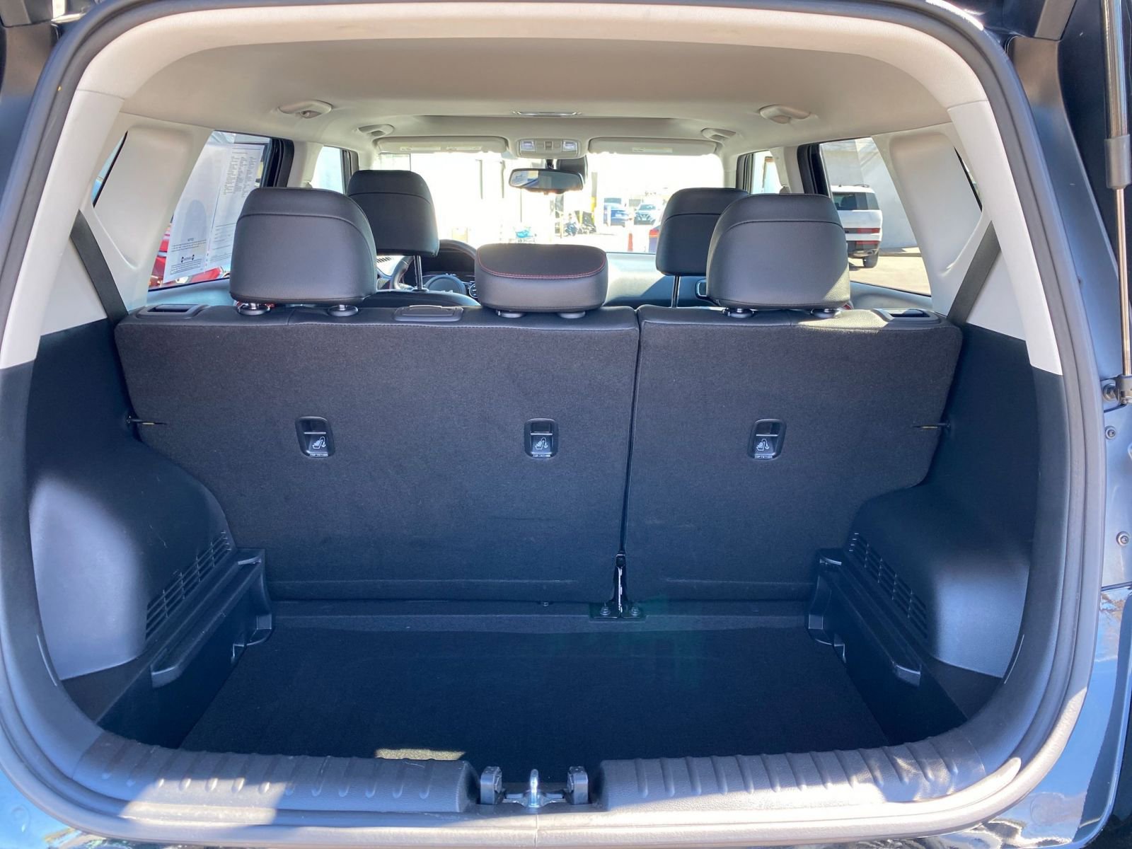 Thumbnail: 2023 Kia Soul - 33